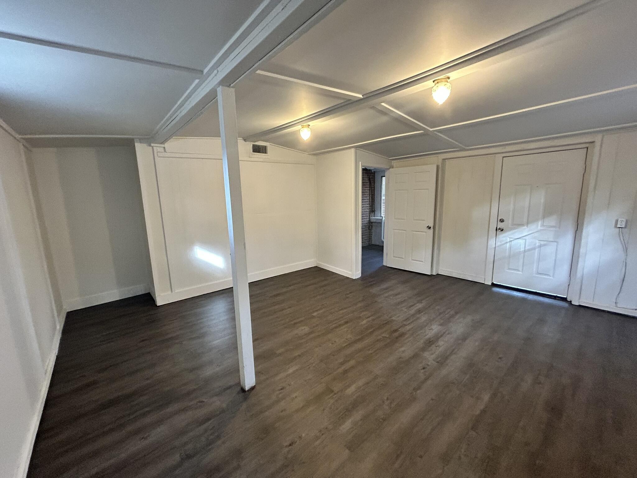 ADAMS POWELL EAST - Residential Lease