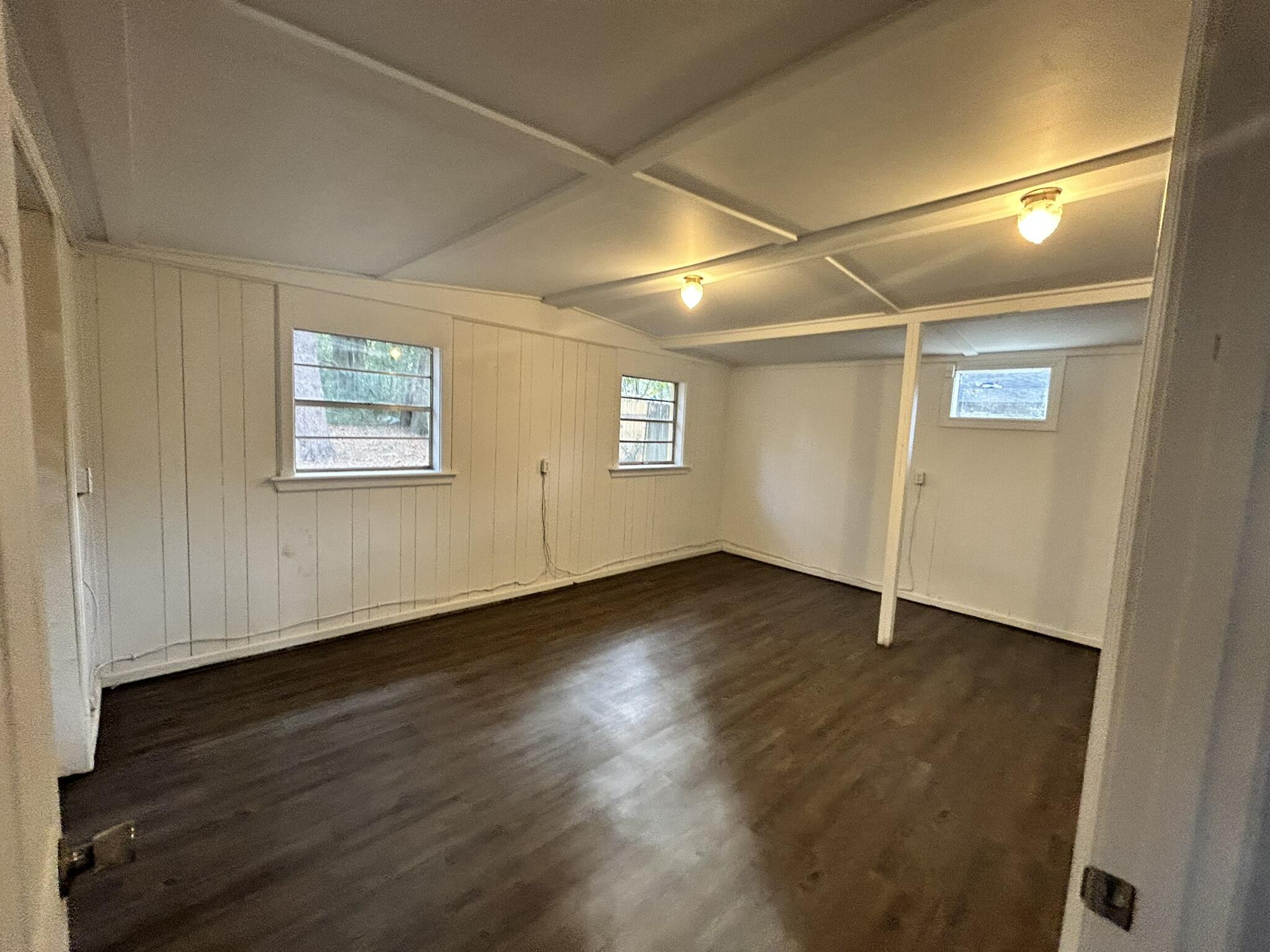 ADAMS POWELL EAST - Residential Lease