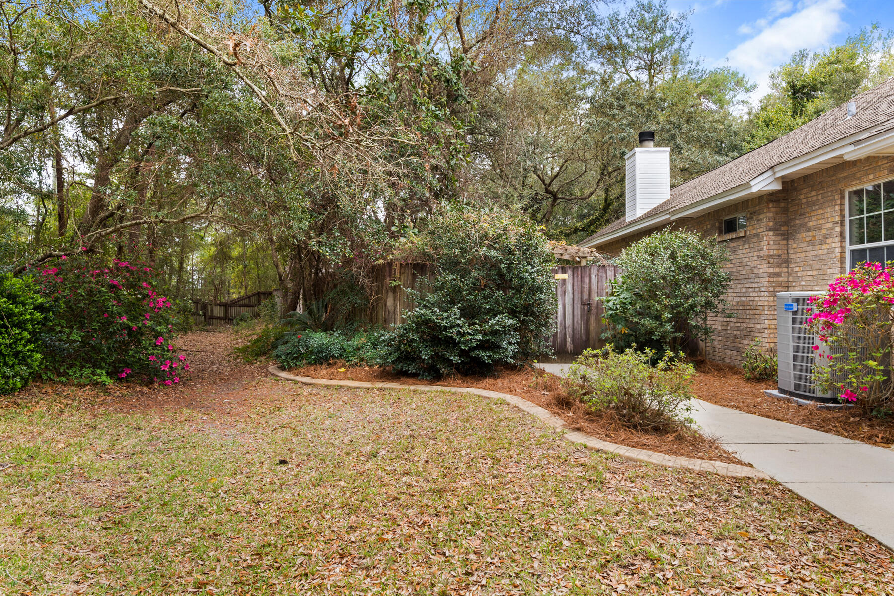 ROCKY BAYOU ESTATES 08B - Residential