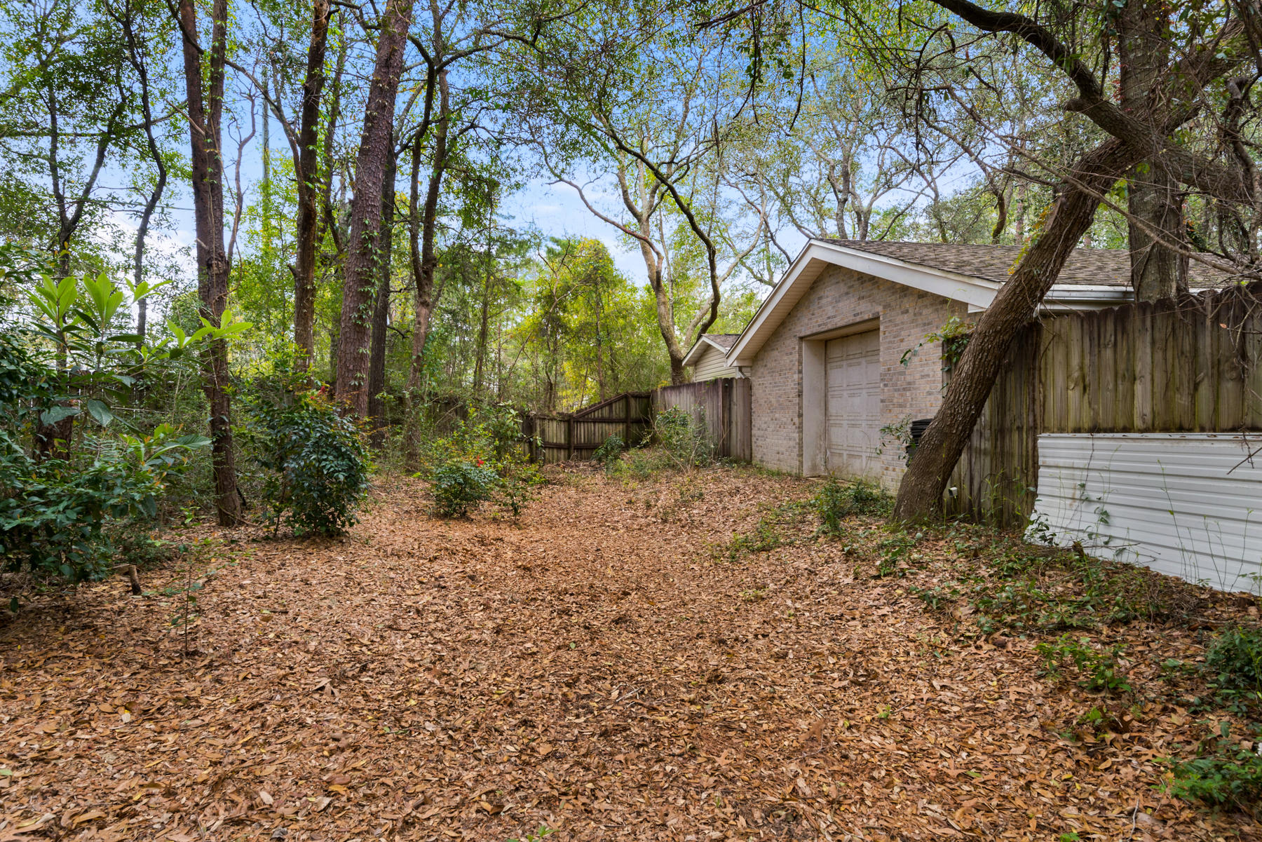 ROCKY BAYOU ESTATES 08B - Residential