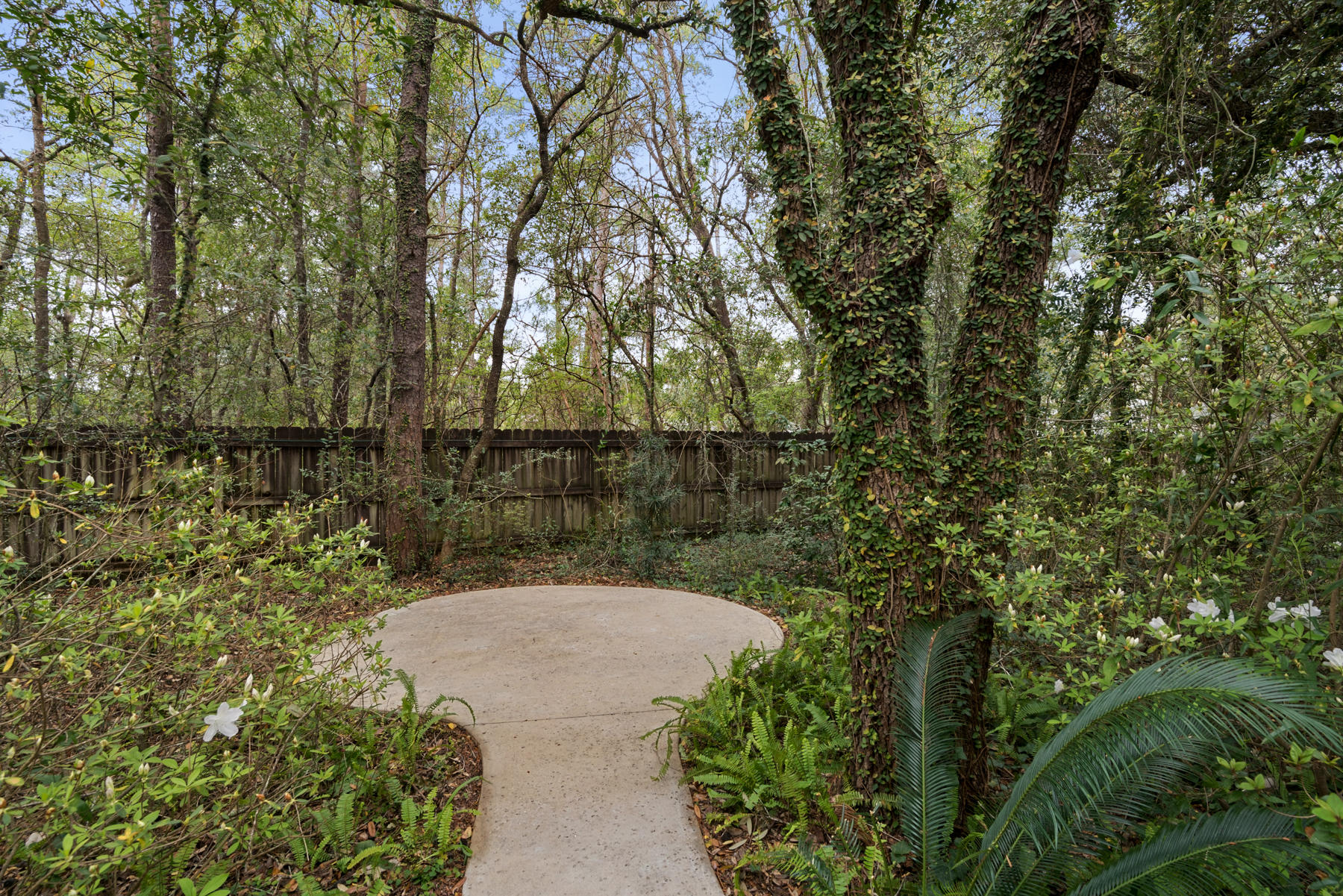 ROCKY BAYOU ESTATES 08B - Residential