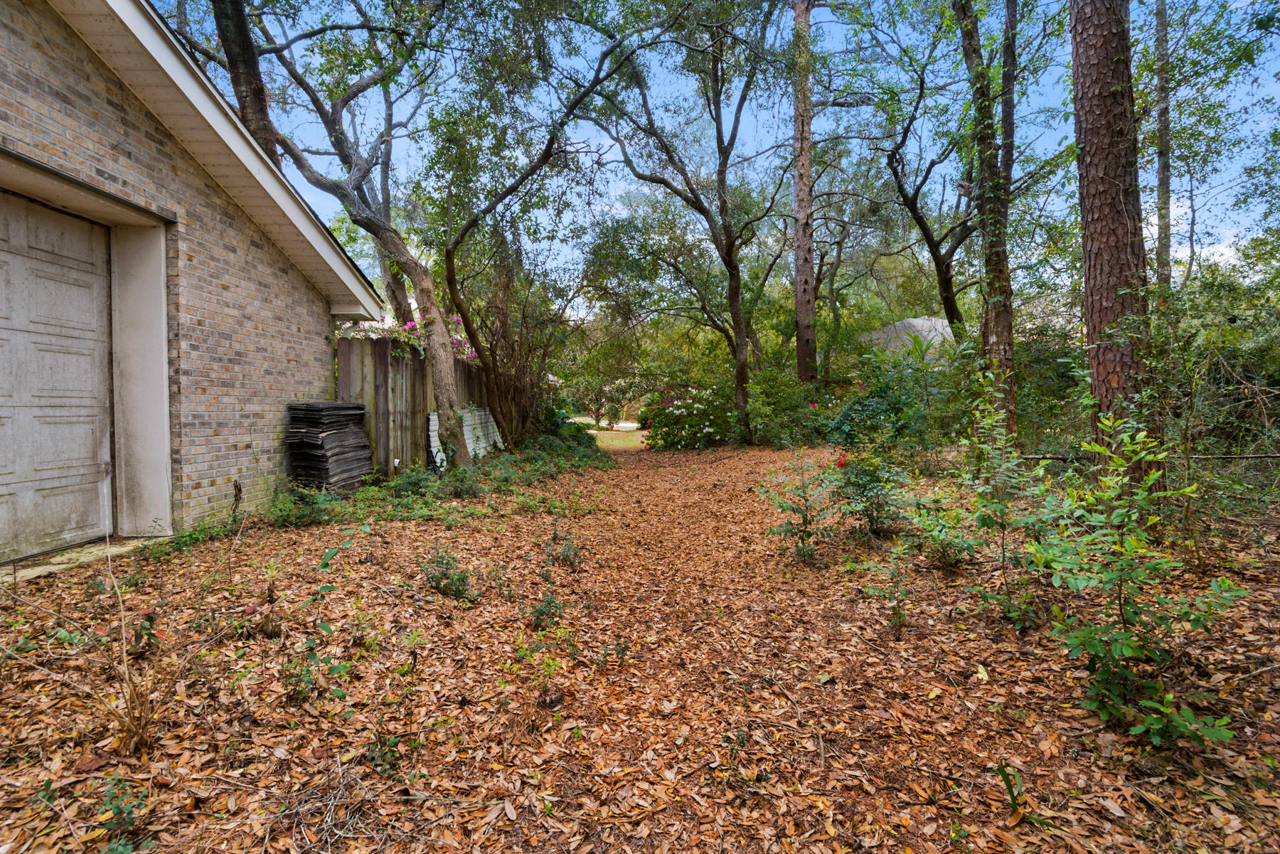 ROCKY BAYOU ESTATES 08B - Residential