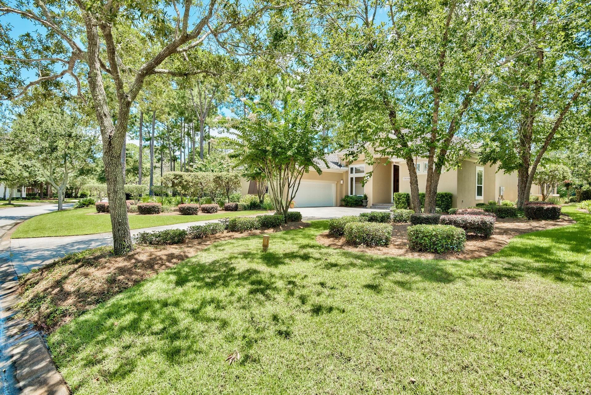 BURNT PINE - Residential