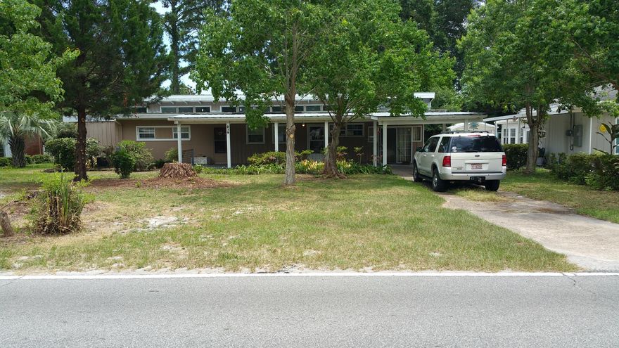 The Abbott House is a quaint 3/1 cottage in an established neighborhood just minutes from the emerald waters and the beach. It is centrally located in Ft Walton Beach, minutes from the Santa Rosa Mall, the Destin Commons and other shopping. This home has a generous front and back yard ready for your green thumb! The house has an ample living room, breakfast/dining room, family room, 3 bedrooms, galley kitchen, 1 bath and mud room. The house features vaulted ceilings throughout that give a sense of spaciousness and light. A little work does need to be done, however, this allows you to choose your colors and design! Come visit this unique cottage today! Make it your own! Buyer to verify all information.