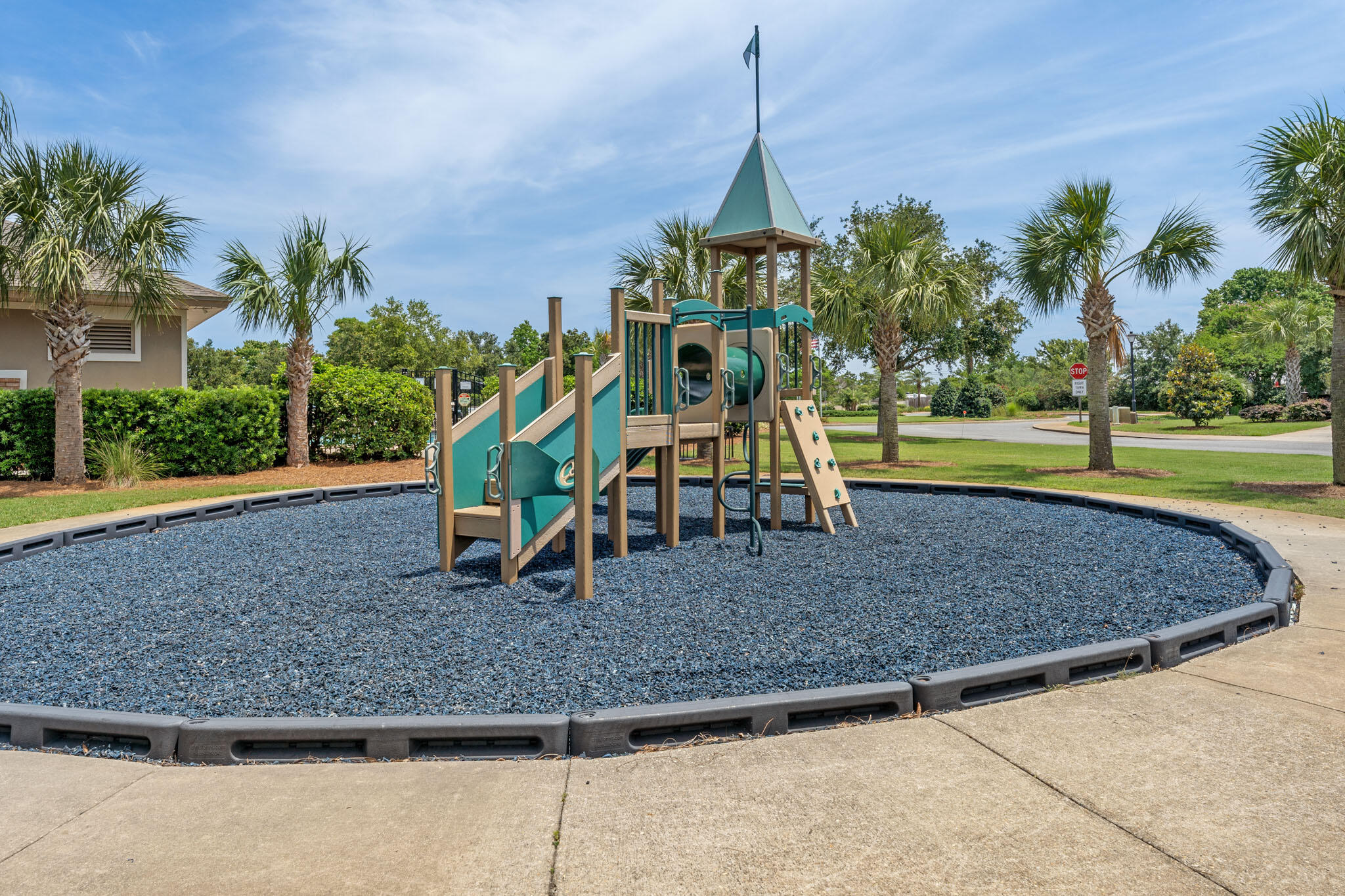 RESERVE POINTE - Residential