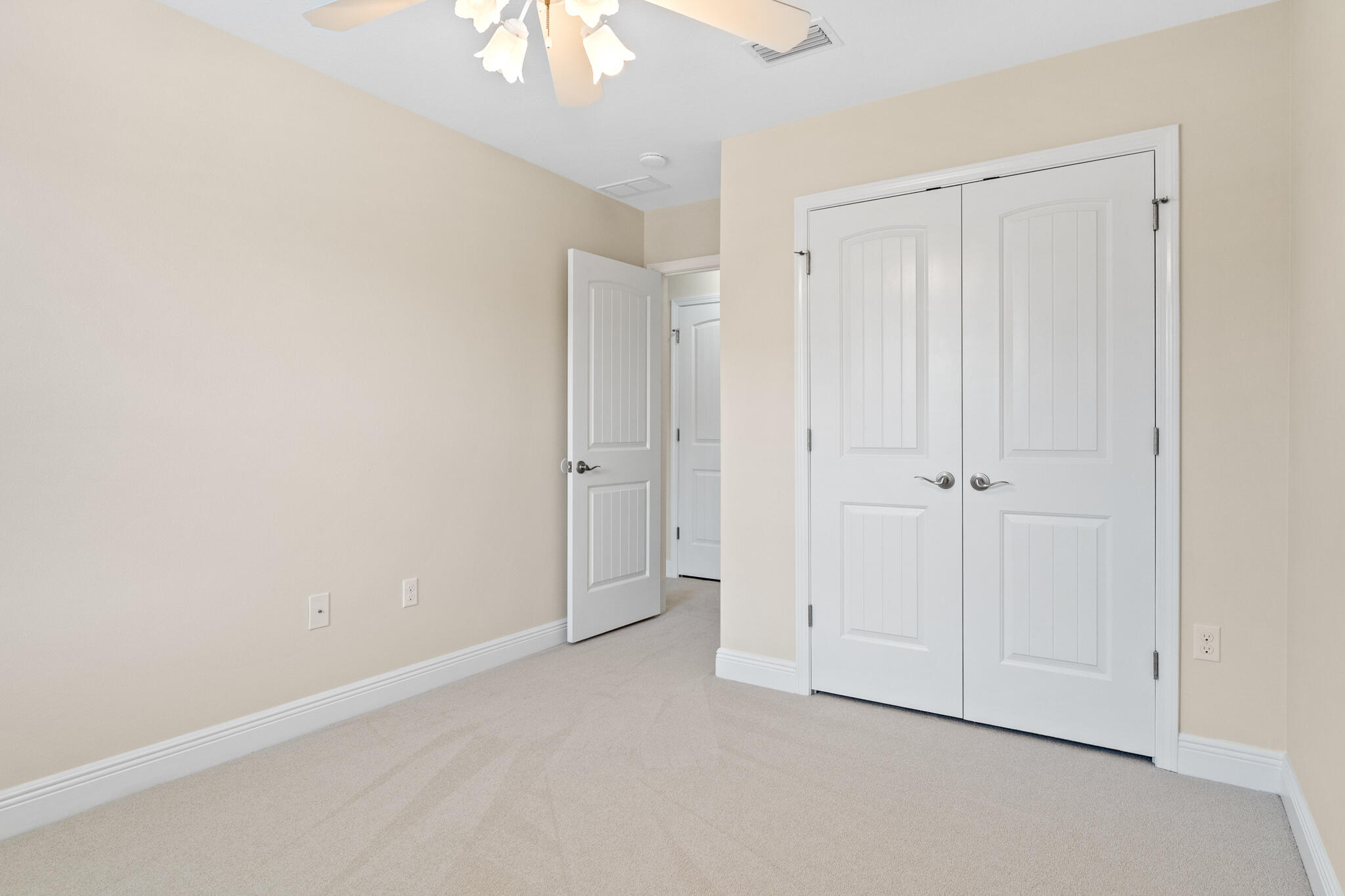 RESERVE POINTE - Residential