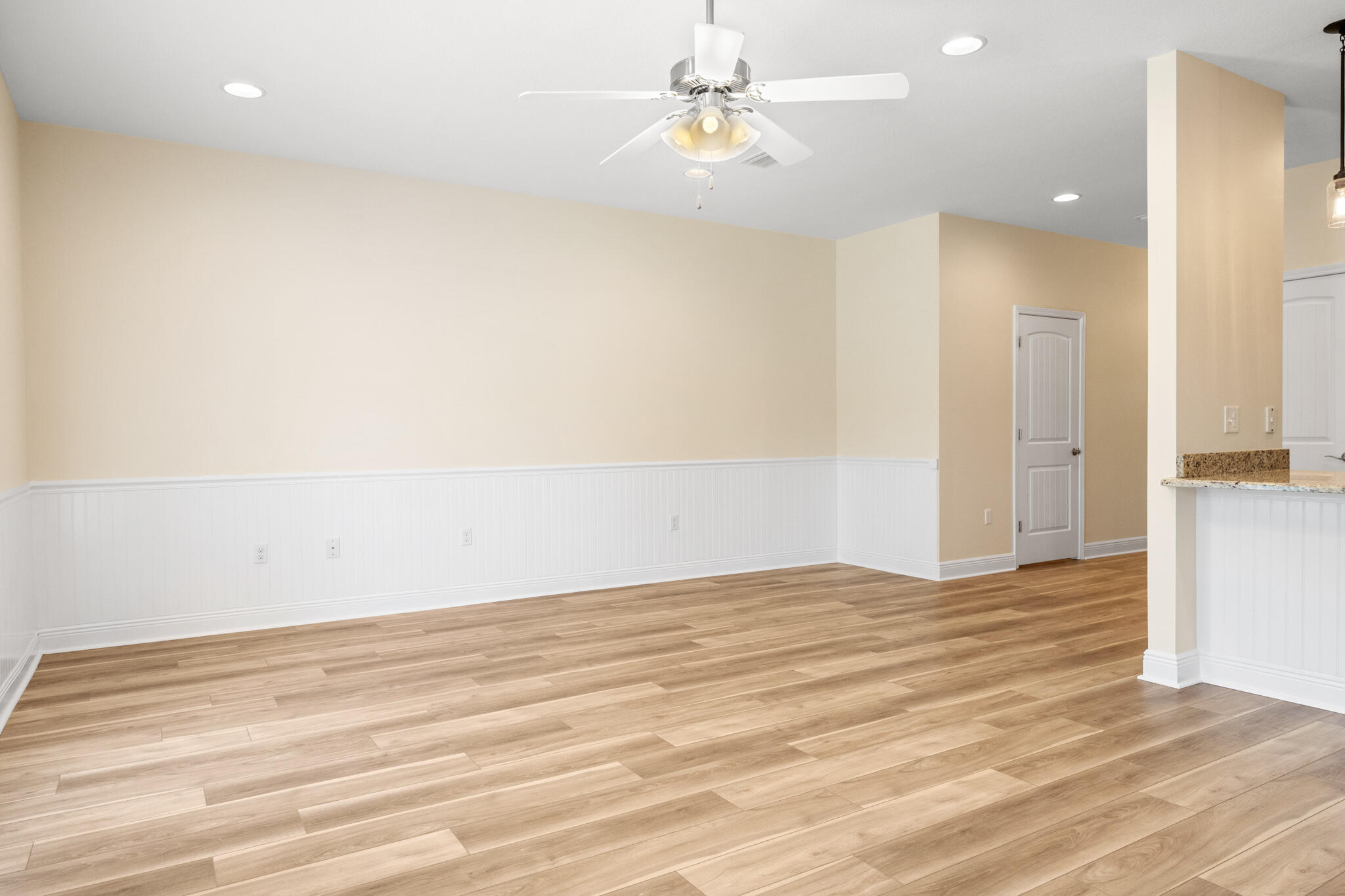 RESERVE POINTE - Residential