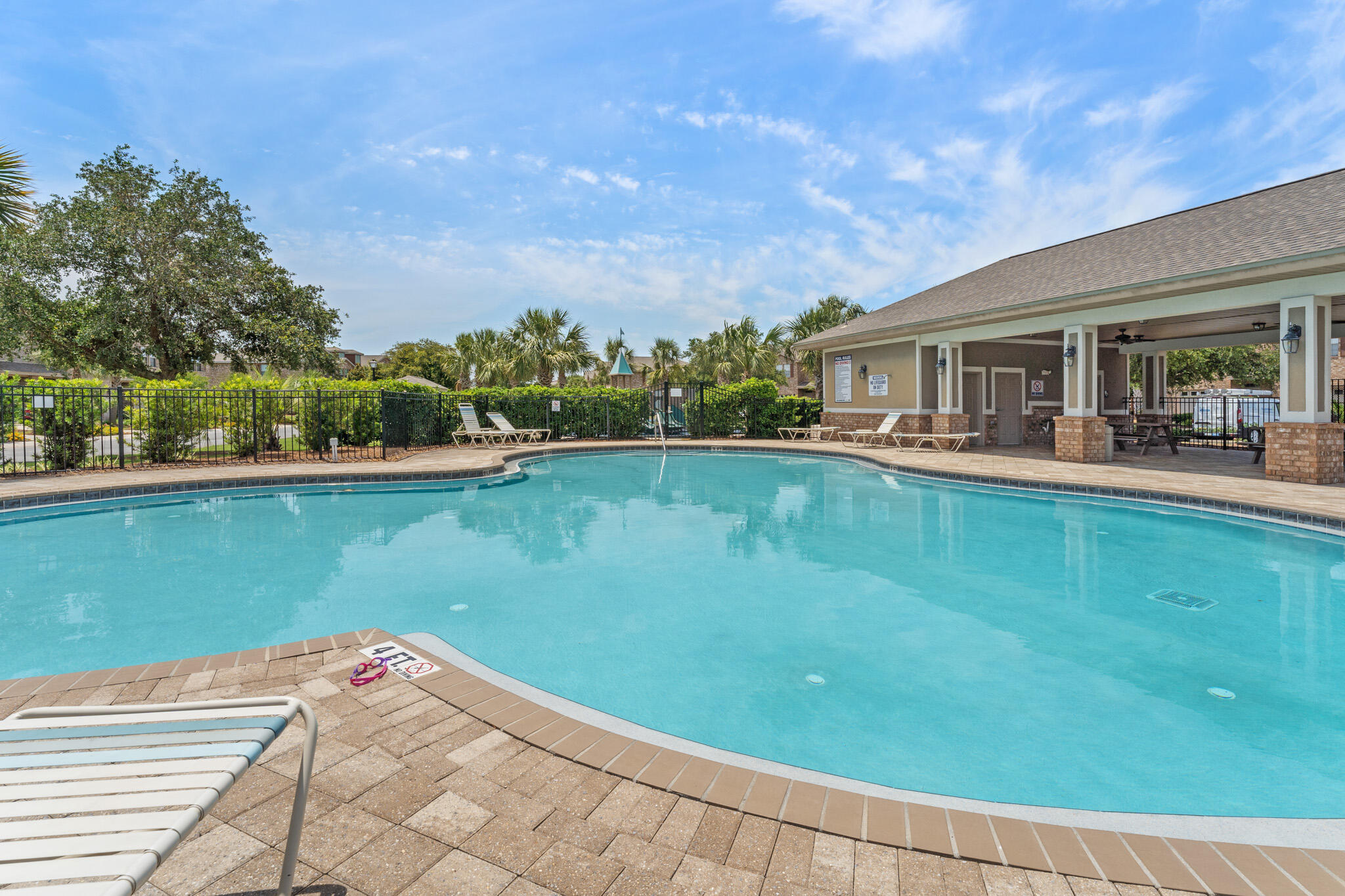 RESERVE POINTE - Residential