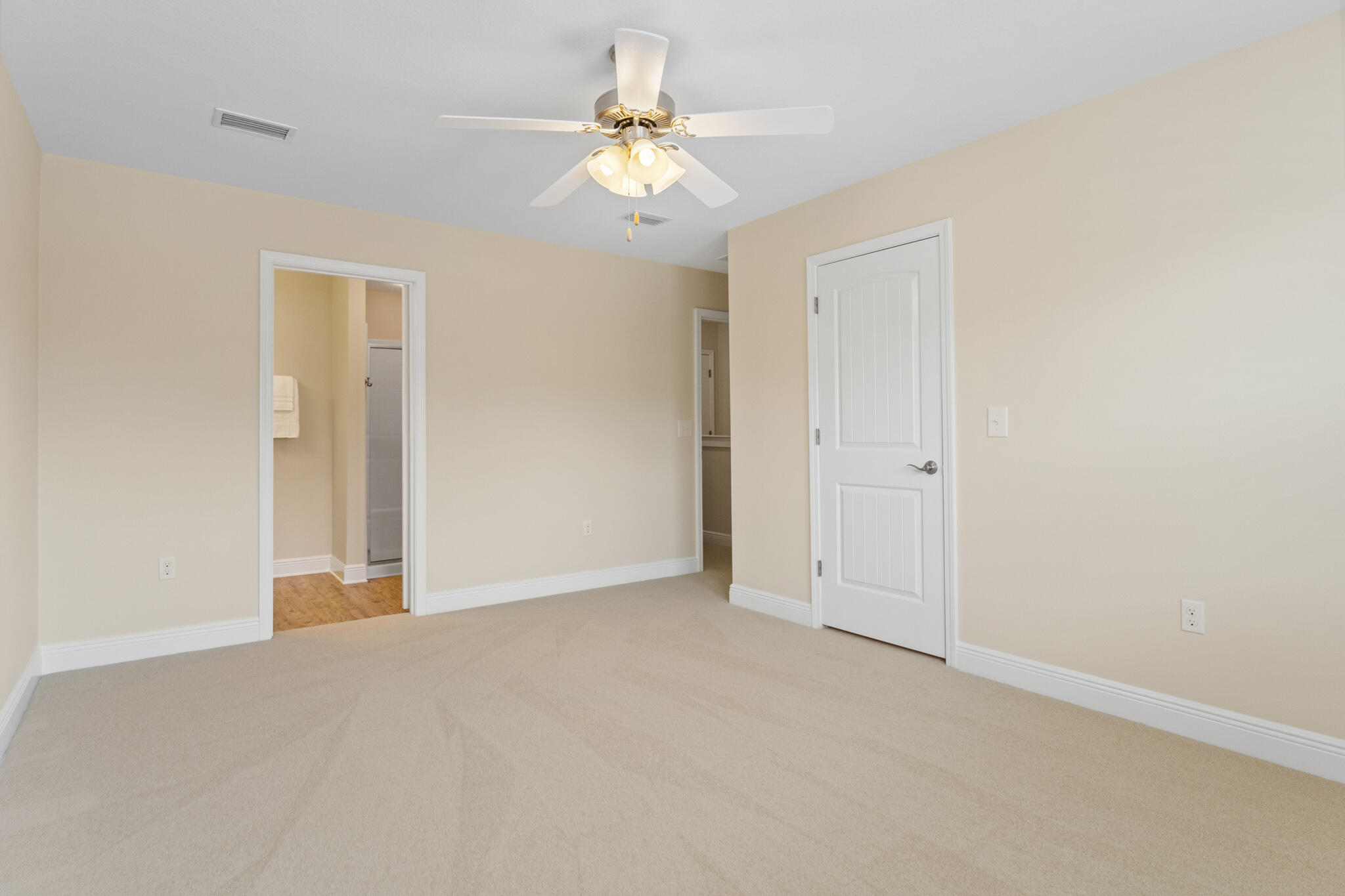 RESERVE POINTE - Residential