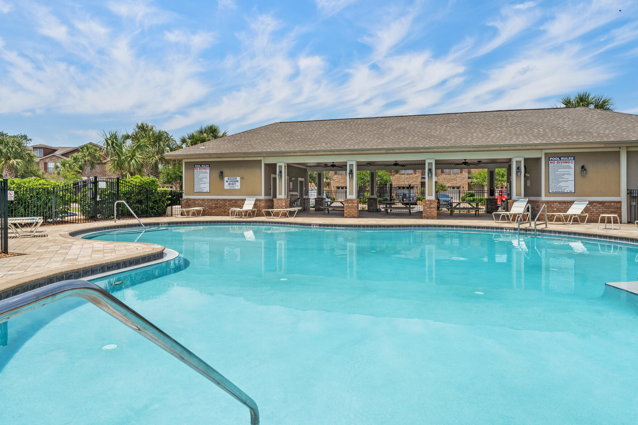 RESERVE POINTE - Residential