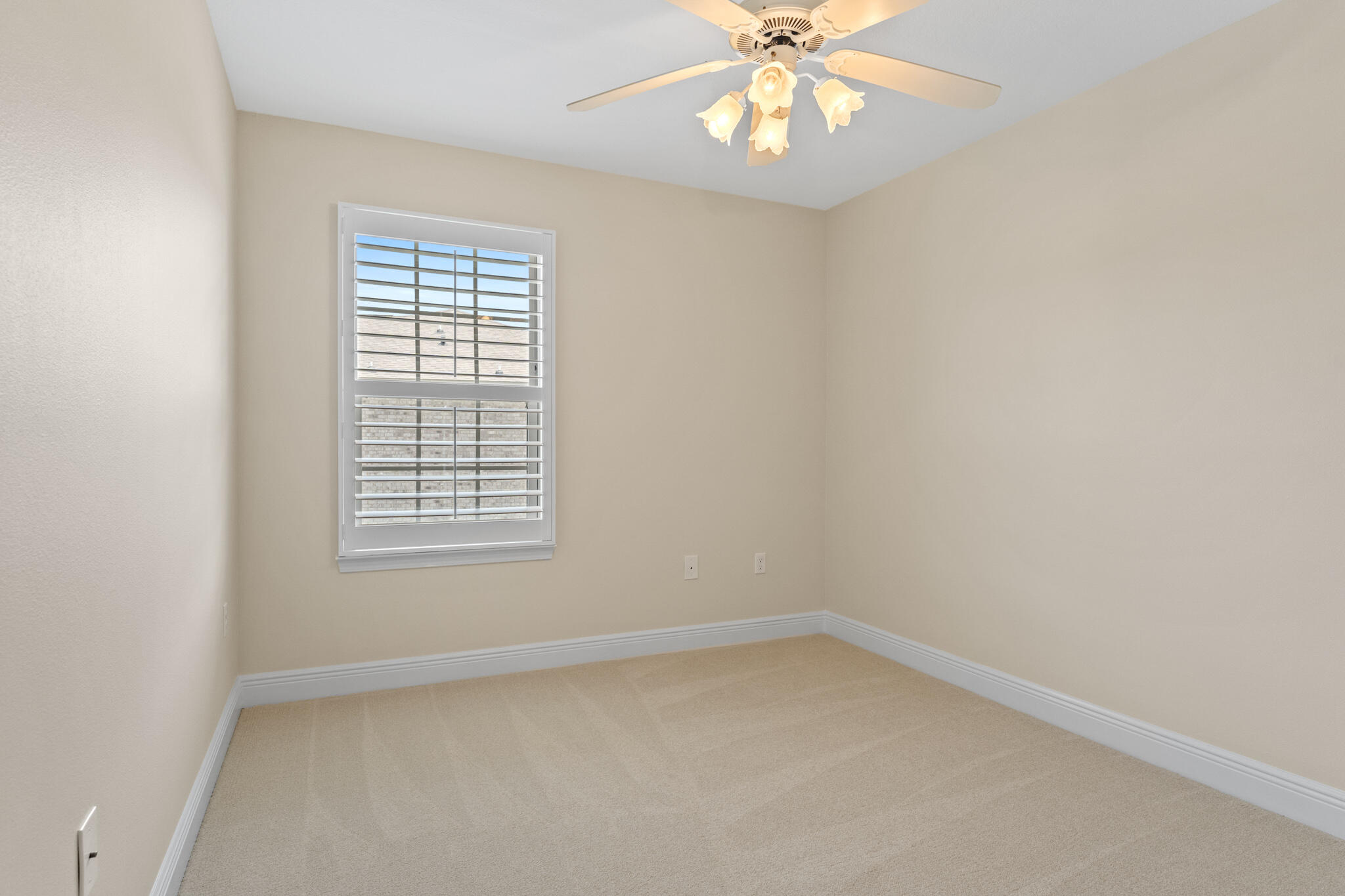 RESERVE POINTE - Residential