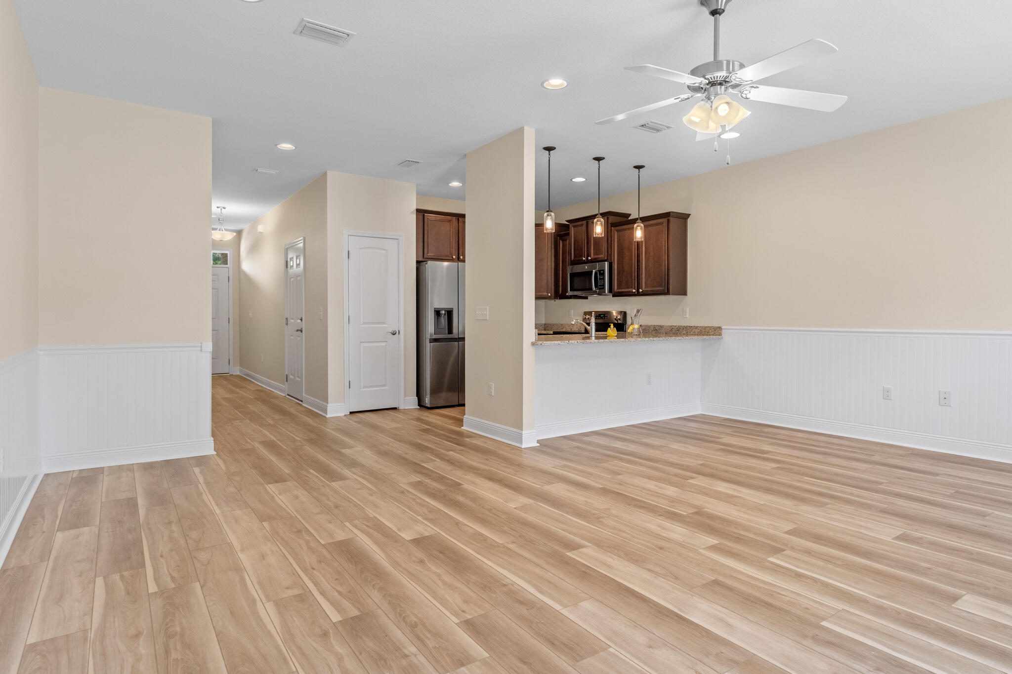 RESERVE POINTE - Residential