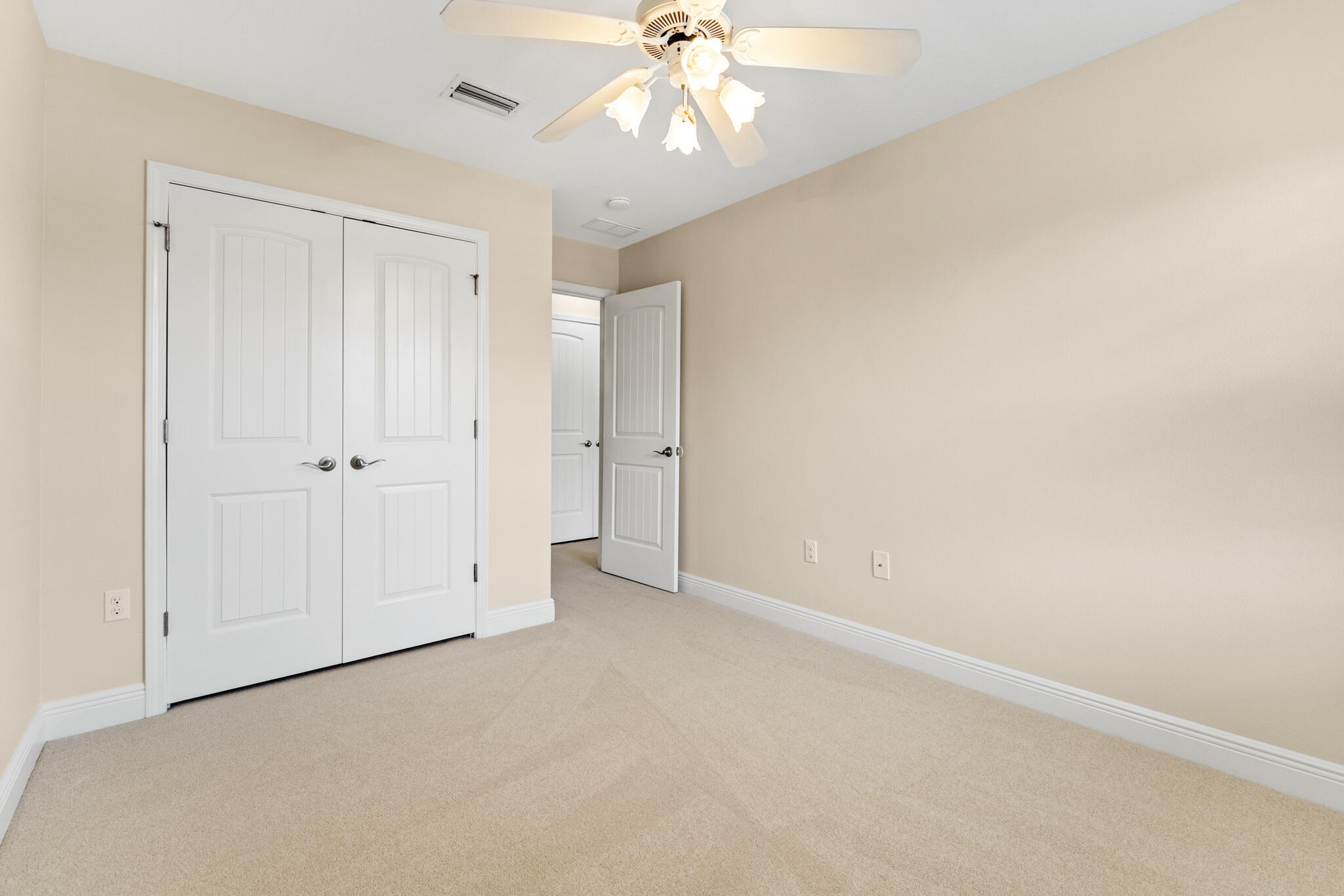 RESERVE POINTE - Residential