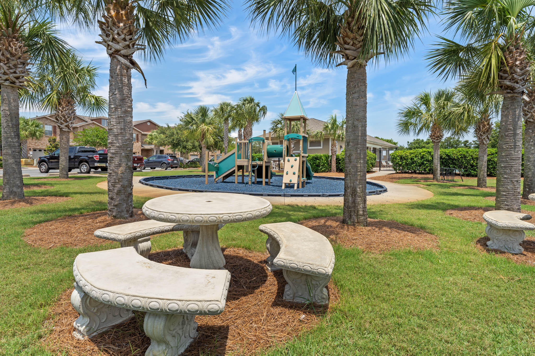 RESERVE POINTE - Residential