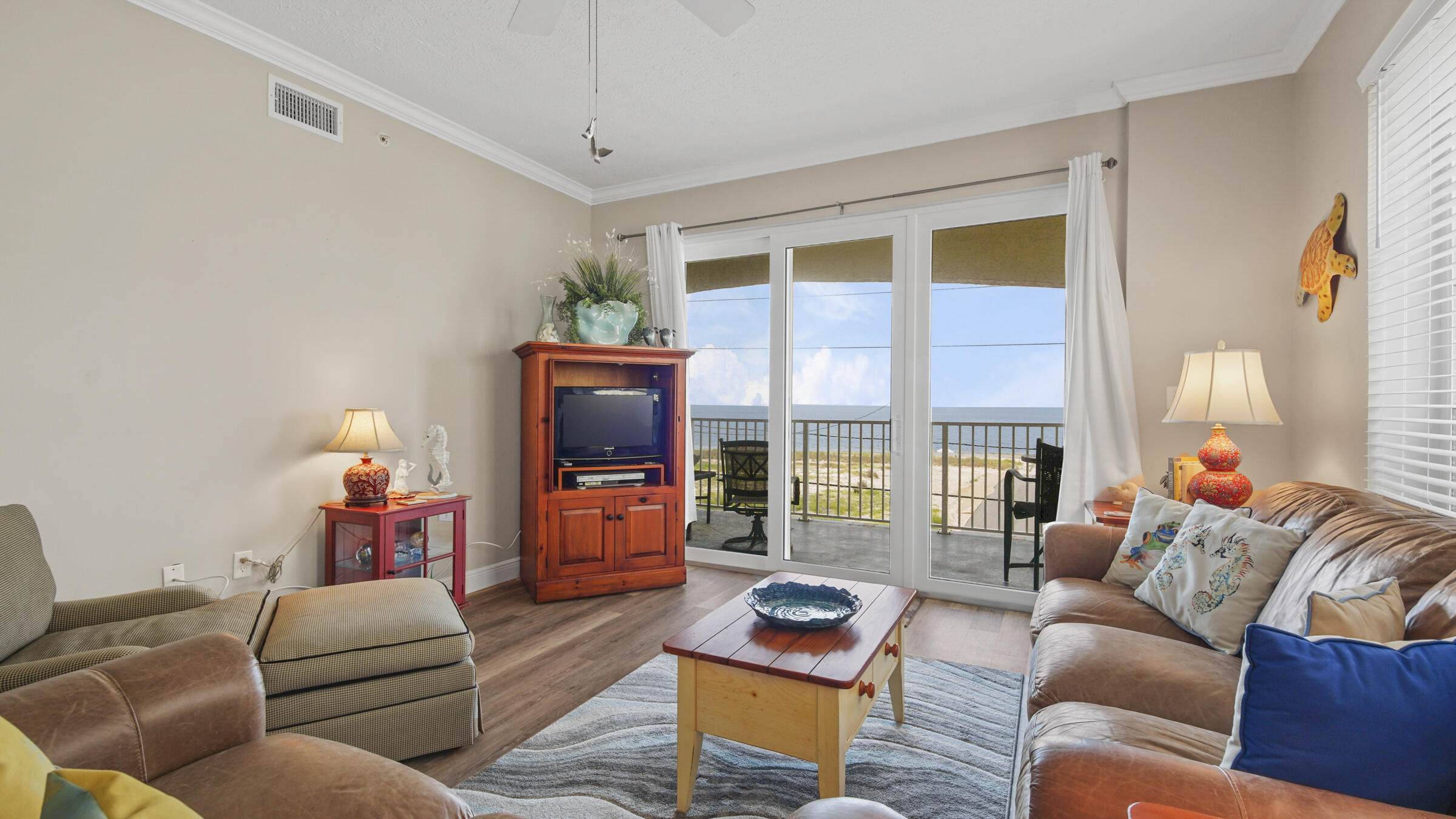 Summerhouse - Residential