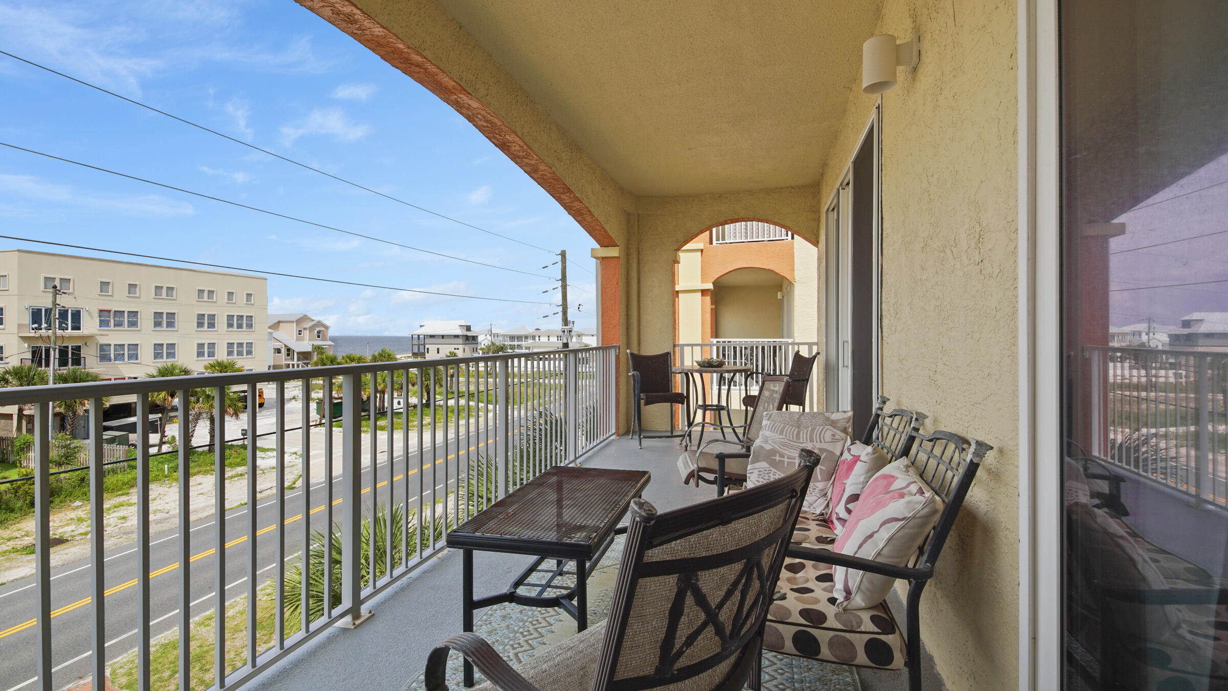 Summerhouse - Residential