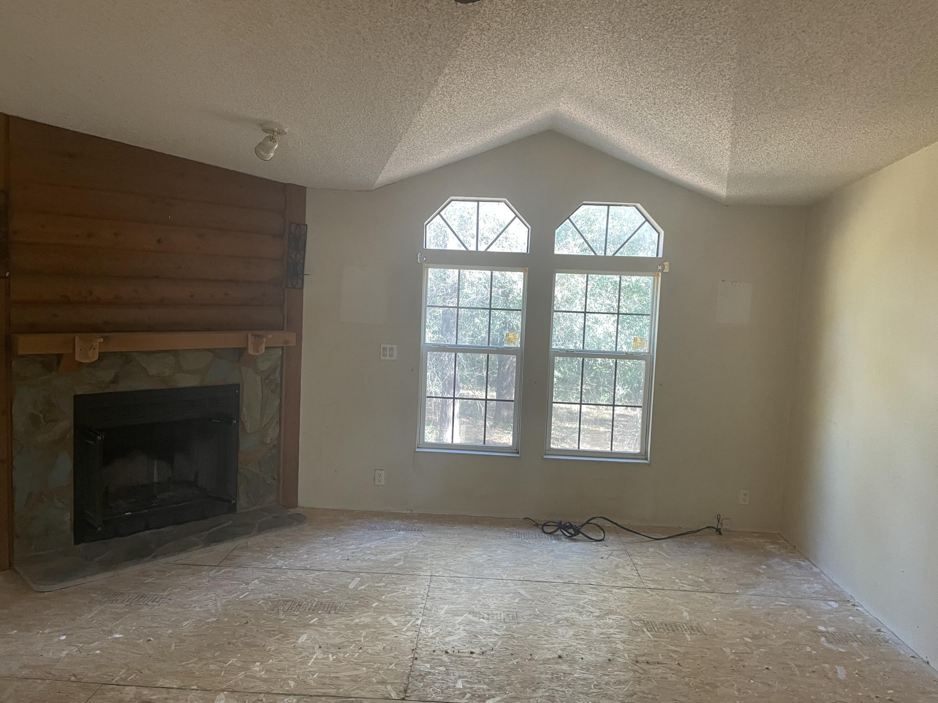 JUNIPER LAKE ESTATES UNIT 6 of Oakwood Hills - Residential