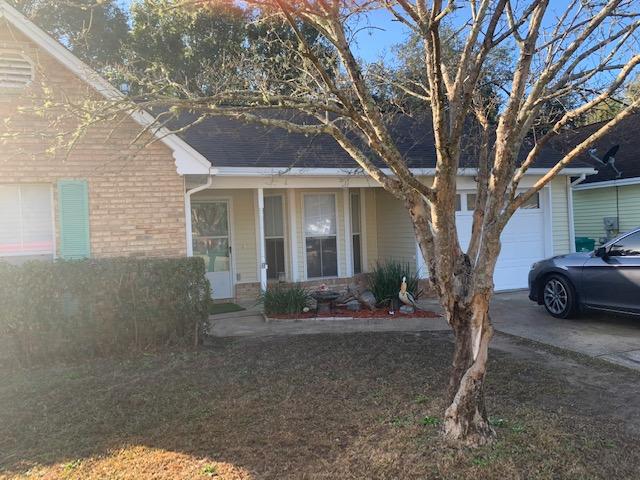 Great location in Bluewater Bay. Walking distance to Bluewater Bay Elementary School. This home offers many upgrades; kitchen has Granite counter tops, Stainless Steel appliances, Stove and Dishwasher. Both baths have new cabinets and solid surface counter tops. Updated fans and light fixtures throughout the home. Fresh paint inside, new laminate flooring.. This home offers a privacy fenced backyard and neighborhood swimming pools. Boat and RV storage is also available.