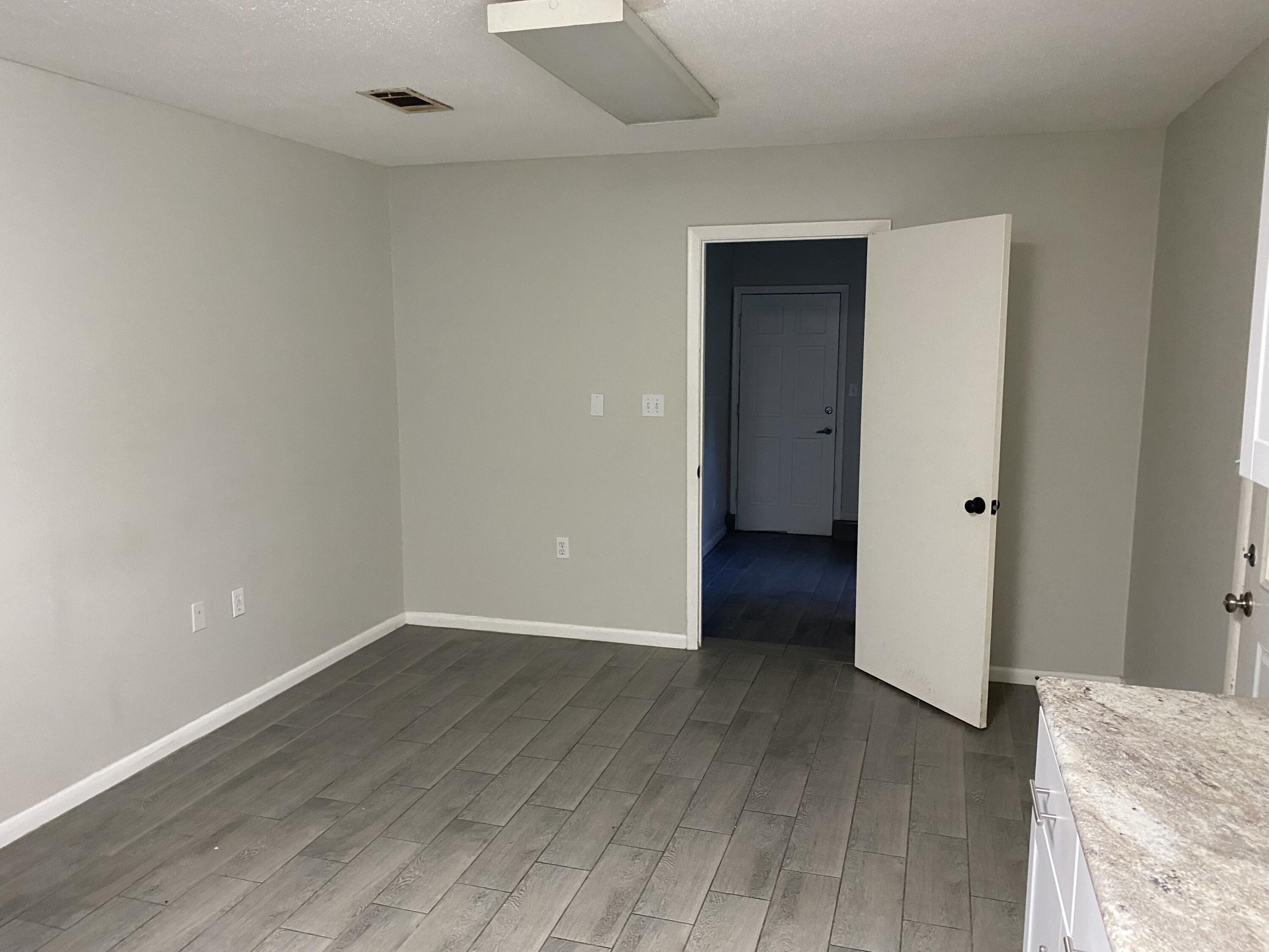MARY ESTHER HEIGHTS - Residential
