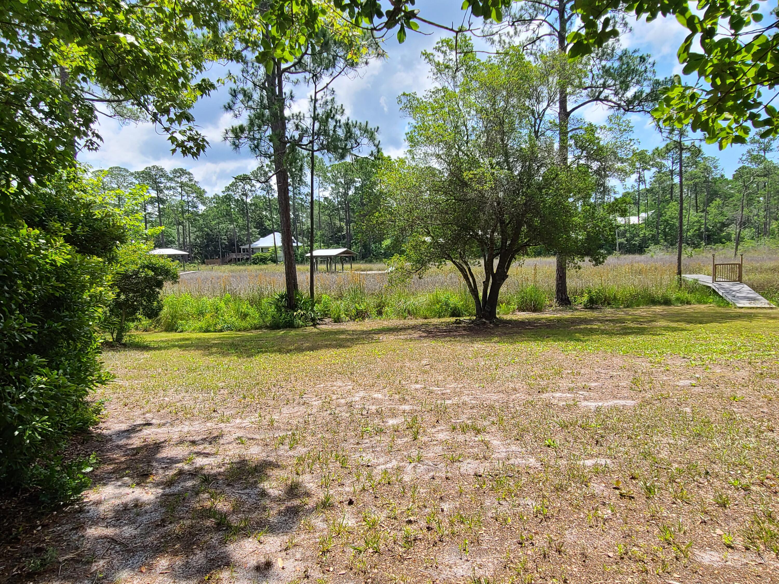 MAGNOLIA BEACH - Land
