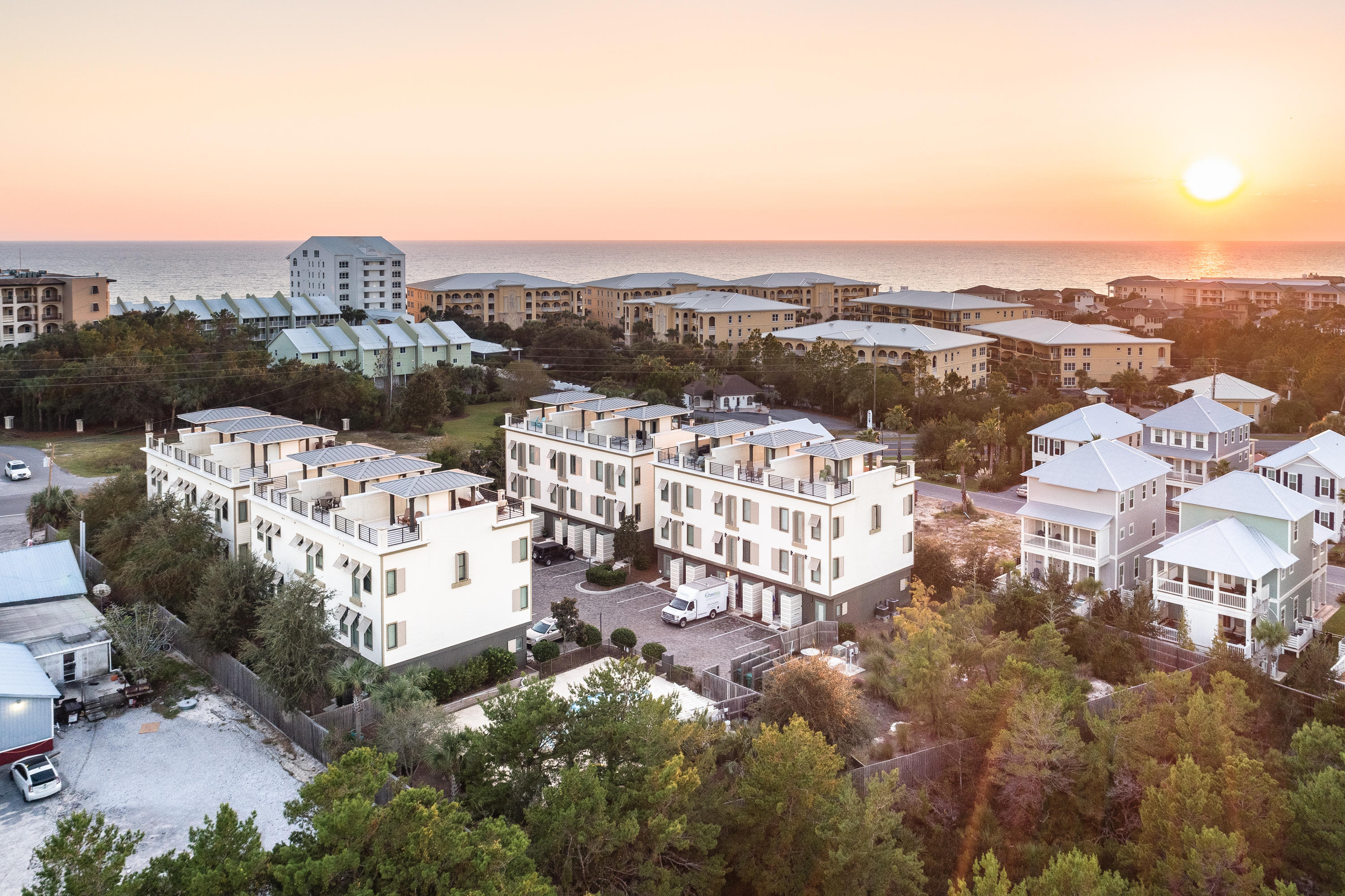 THIRTY BLU - Residential