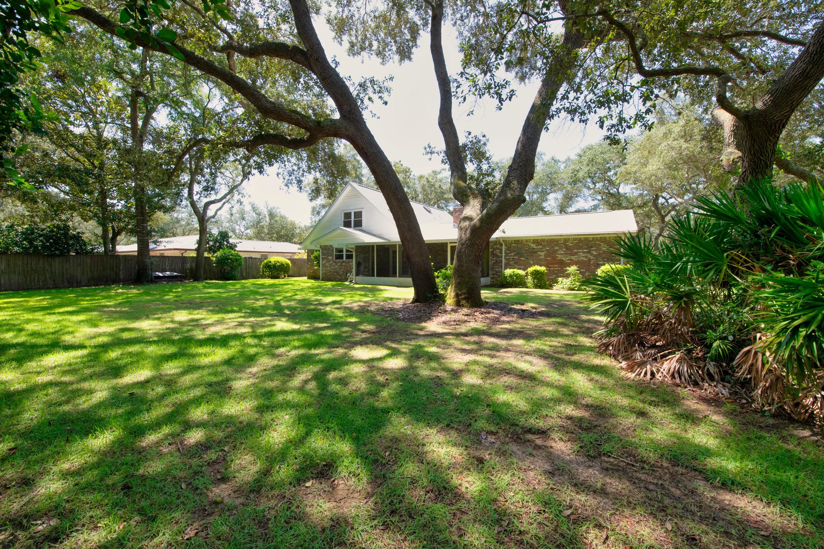 LAKE LORRAINE ESTATES 2 - Residential