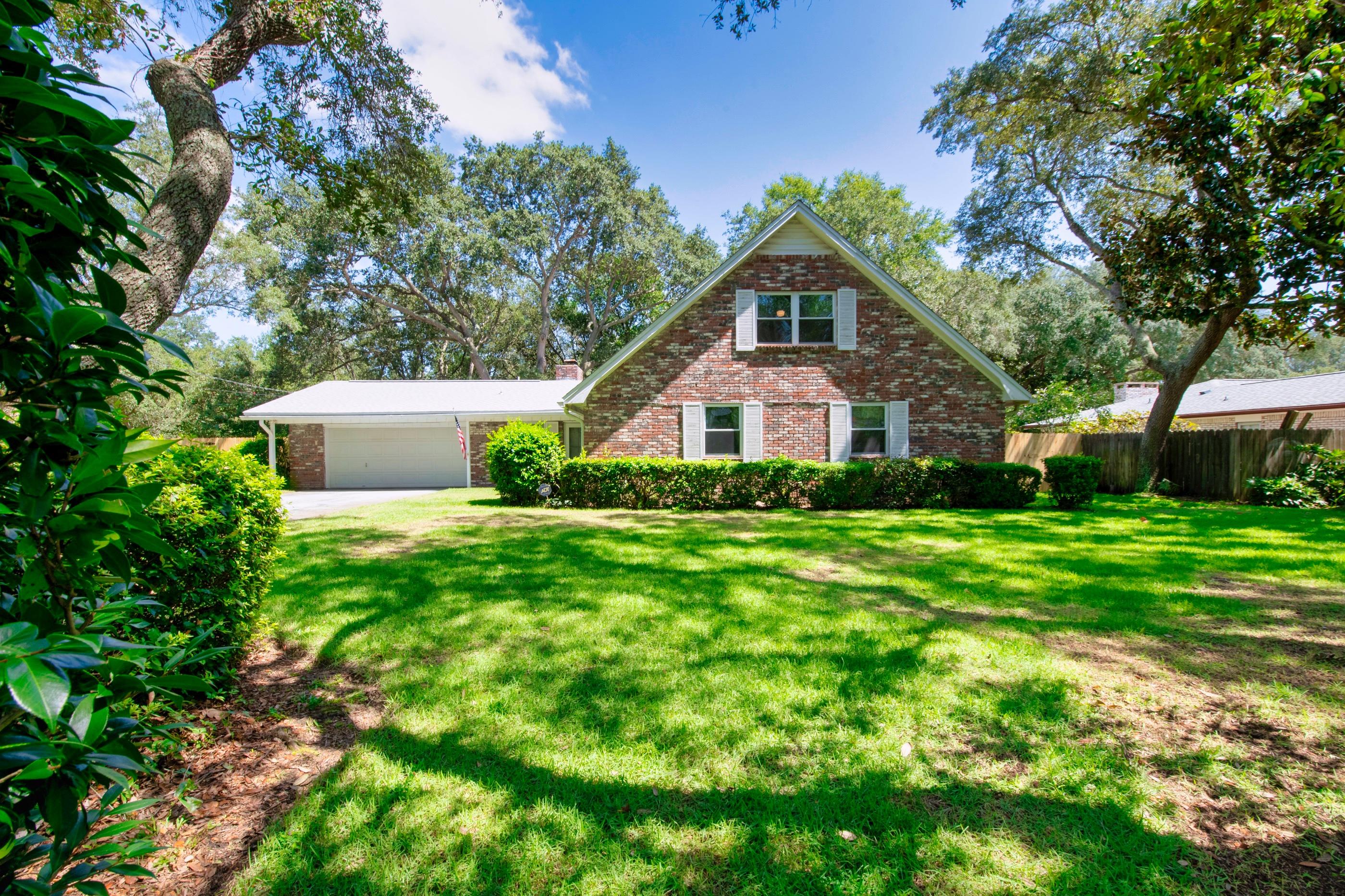 LAKE LORRAINE ESTATES 2 - Residential