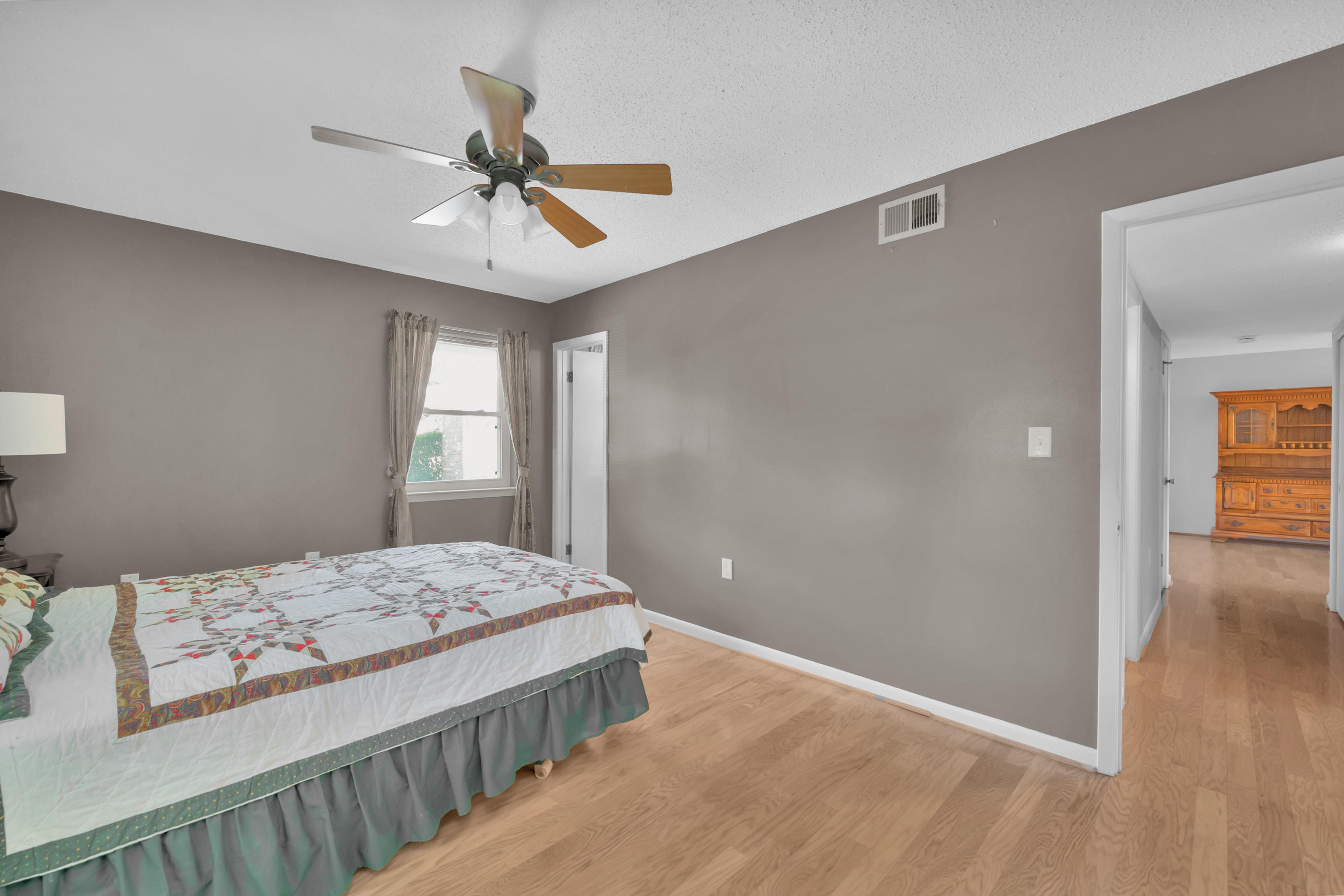 LAKE LORRAINE ESTATES 2 - Residential