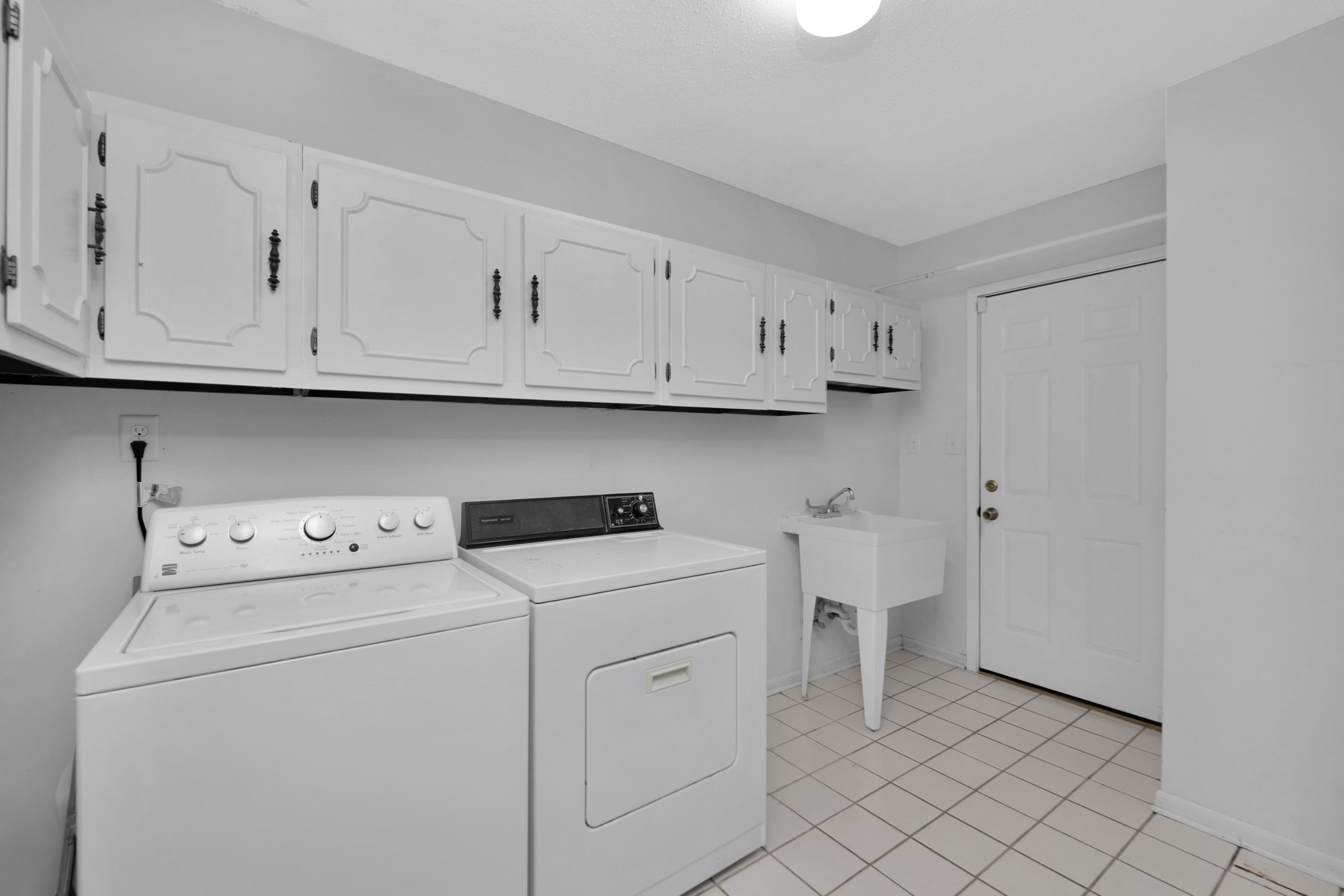 LAKE LORRAINE ESTATES 2 - Residential