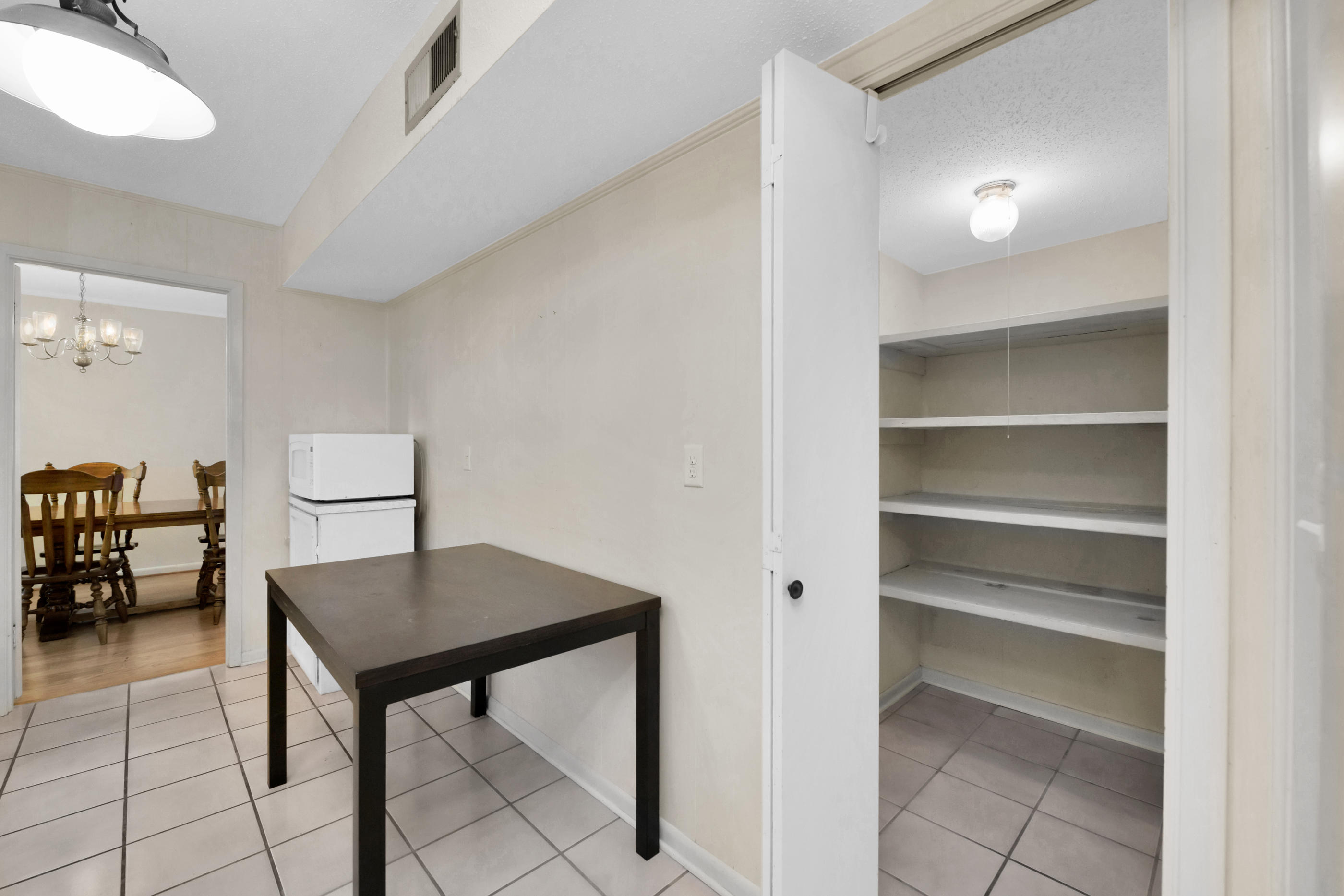 LAKE LORRAINE ESTATES 2 - Residential