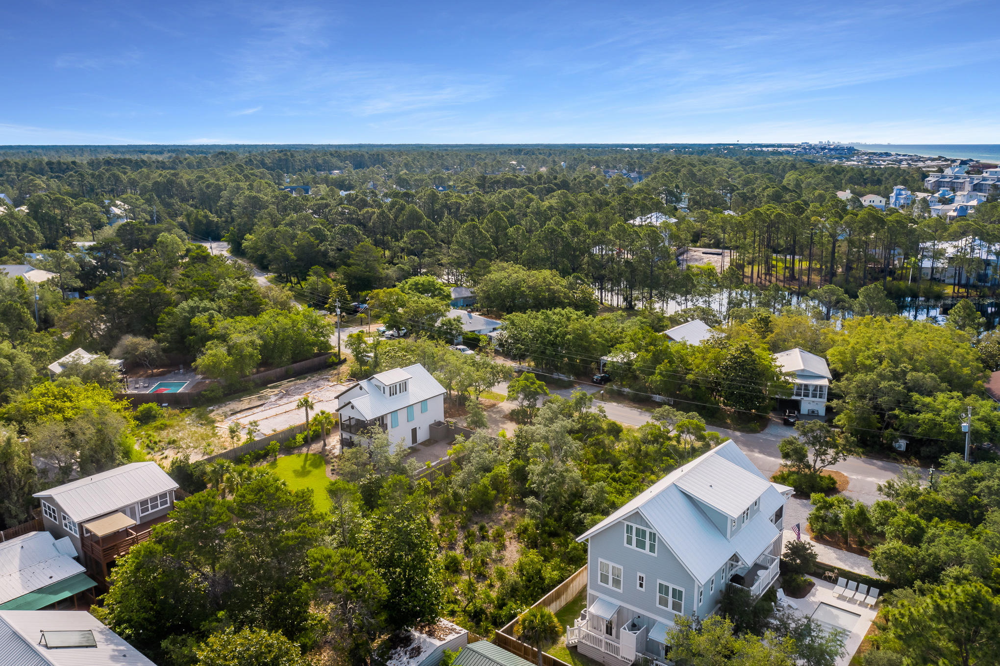 EASTERN LAKE ESTATES - Land