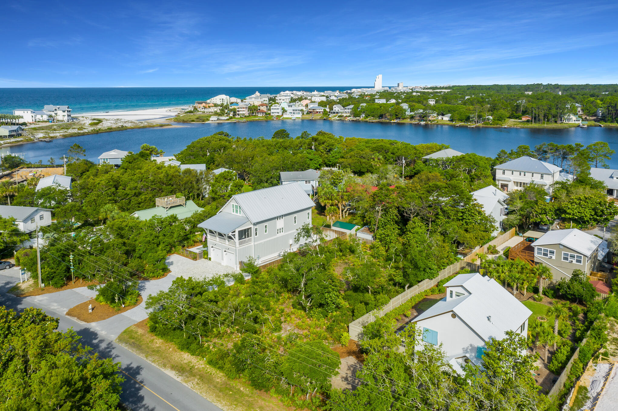 EASTERN LAKE ESTATES - Land