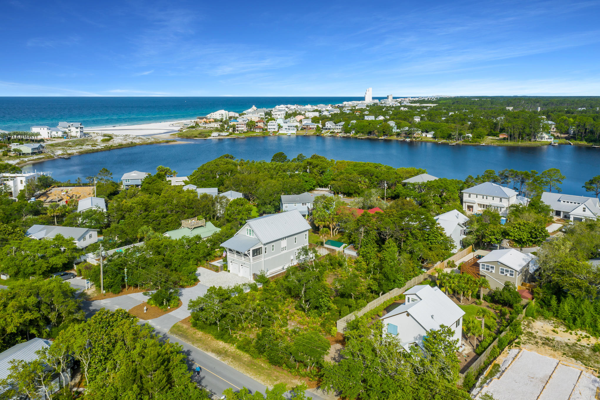 EASTERN LAKE ESTATES - Land