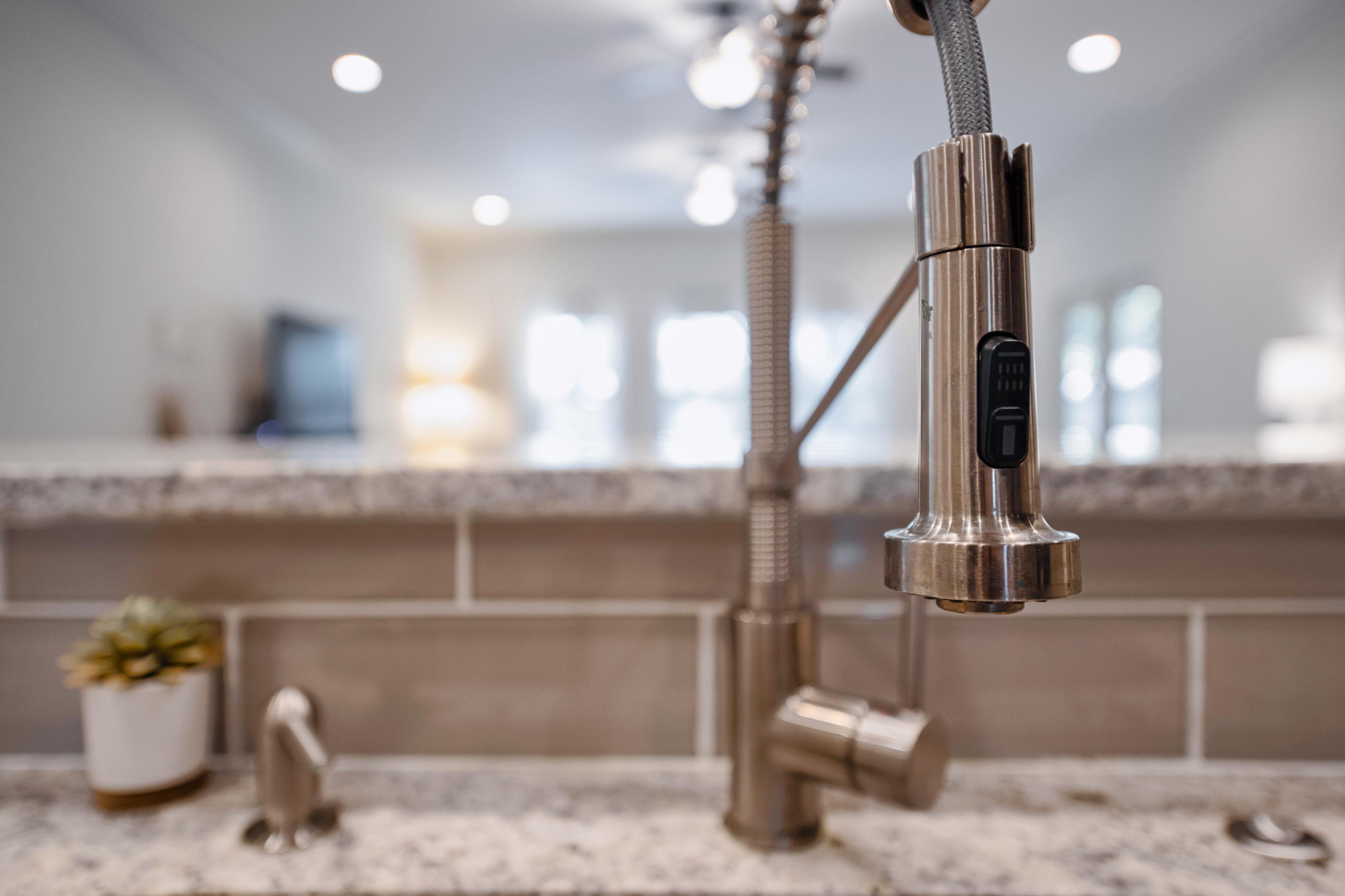 ELLIOTTS POINT - Residential