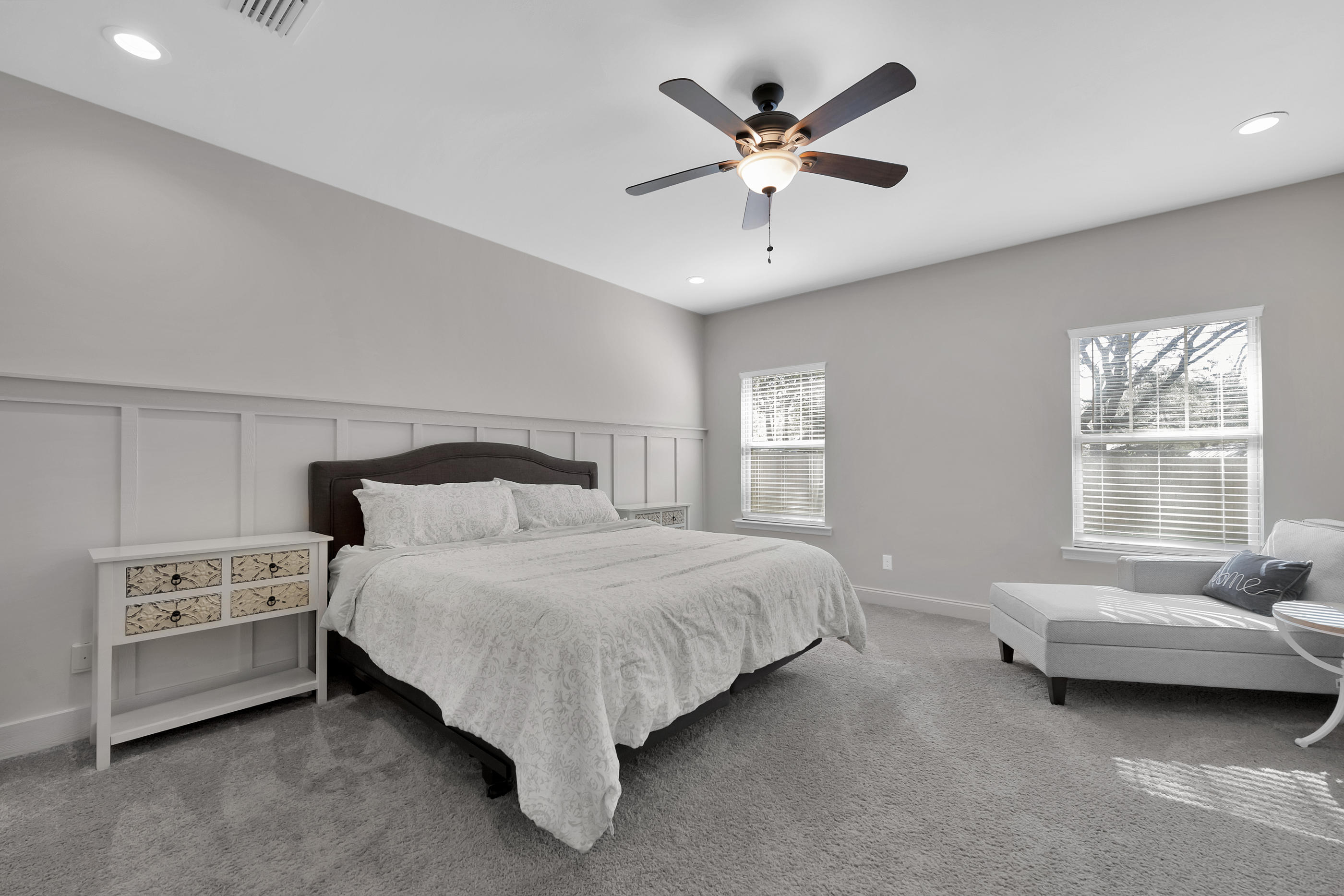 ELLIOTTS POINT - Residential