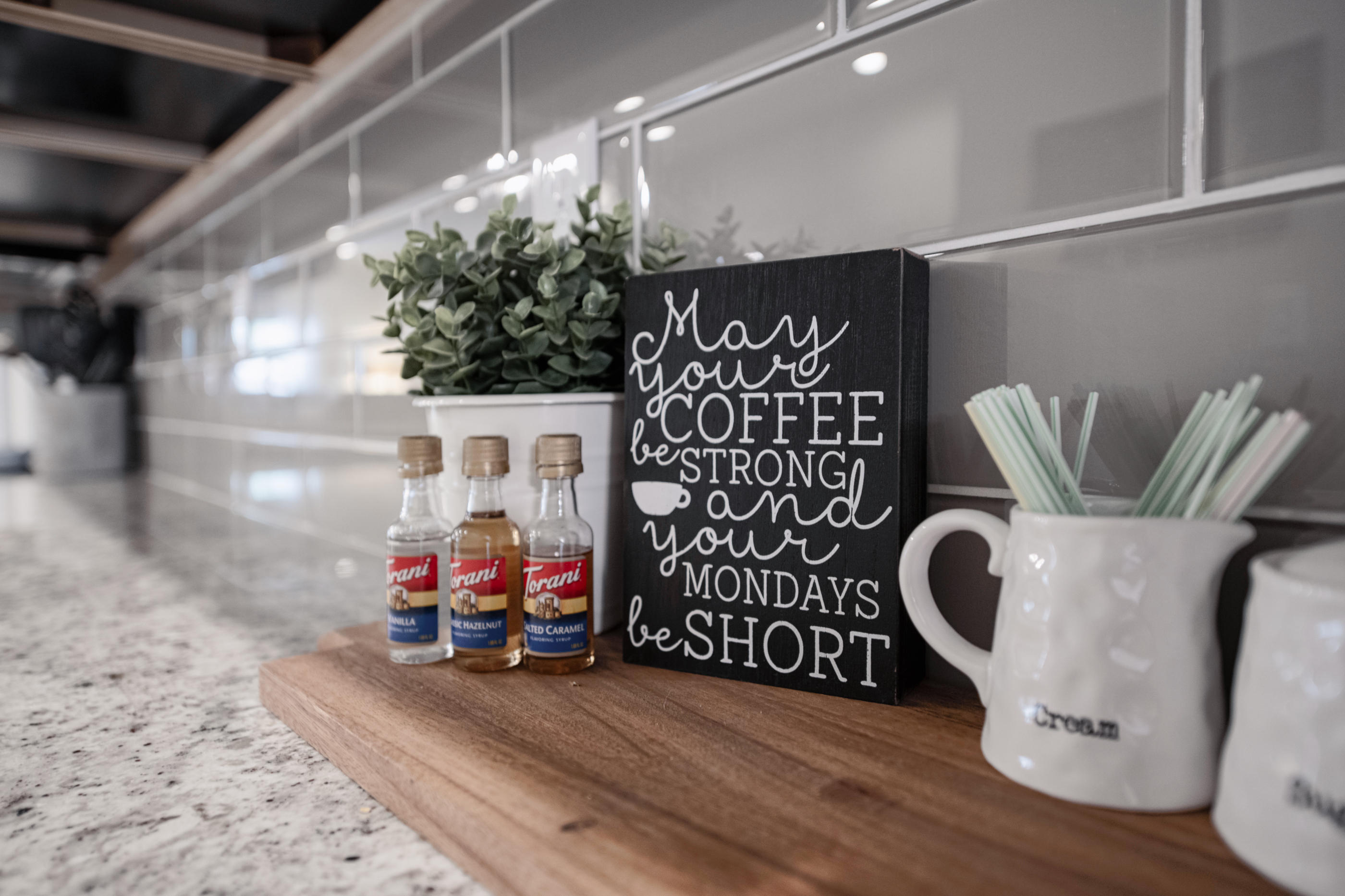 ELLIOTTS POINT - Residential