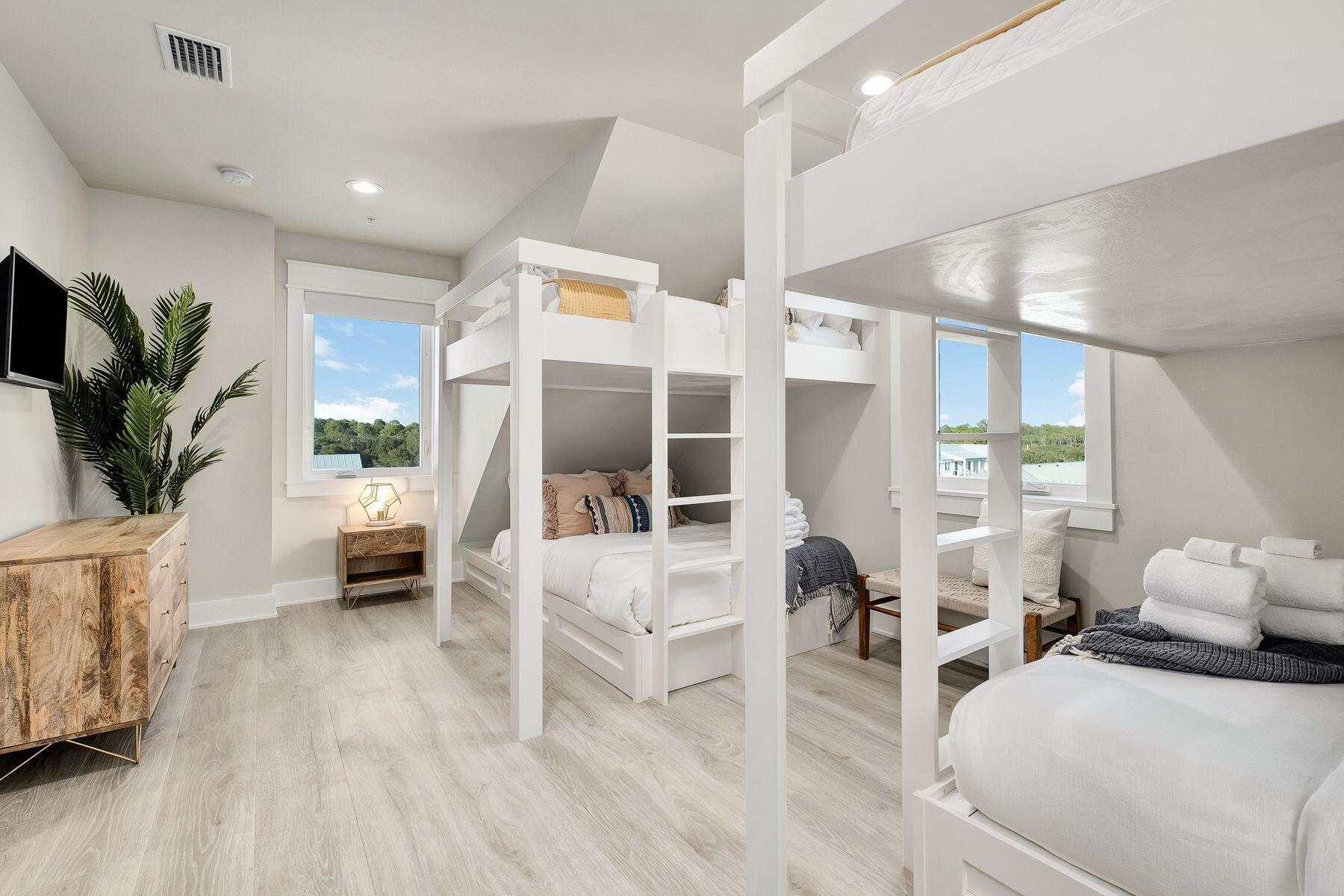 GRAYTON BEACH - Residential