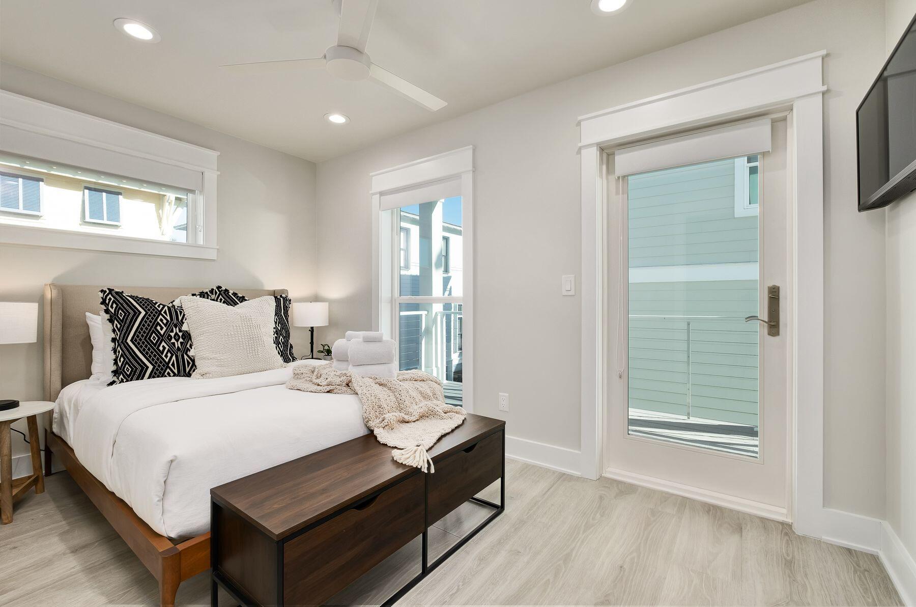 GRAYTON BEACH - Residential