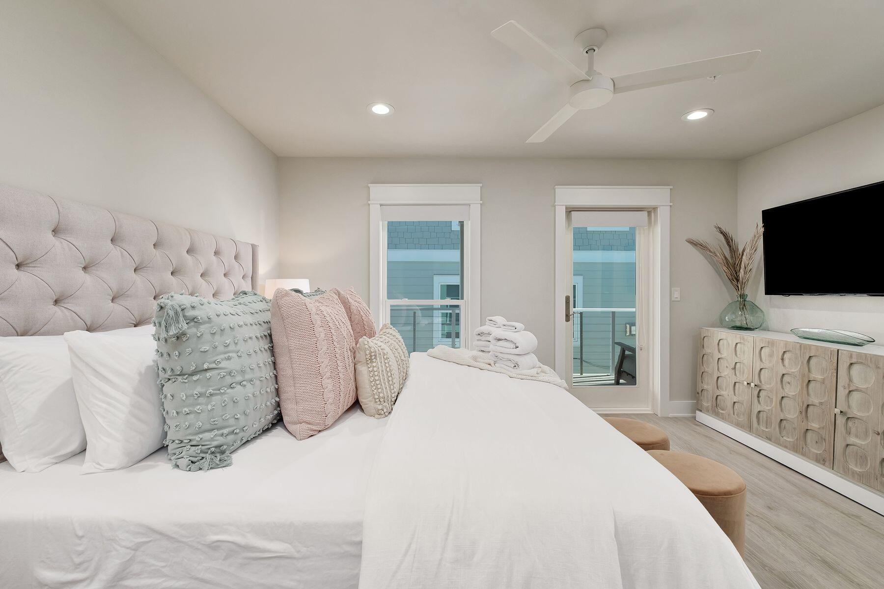 GRAYTON BEACH - Residential