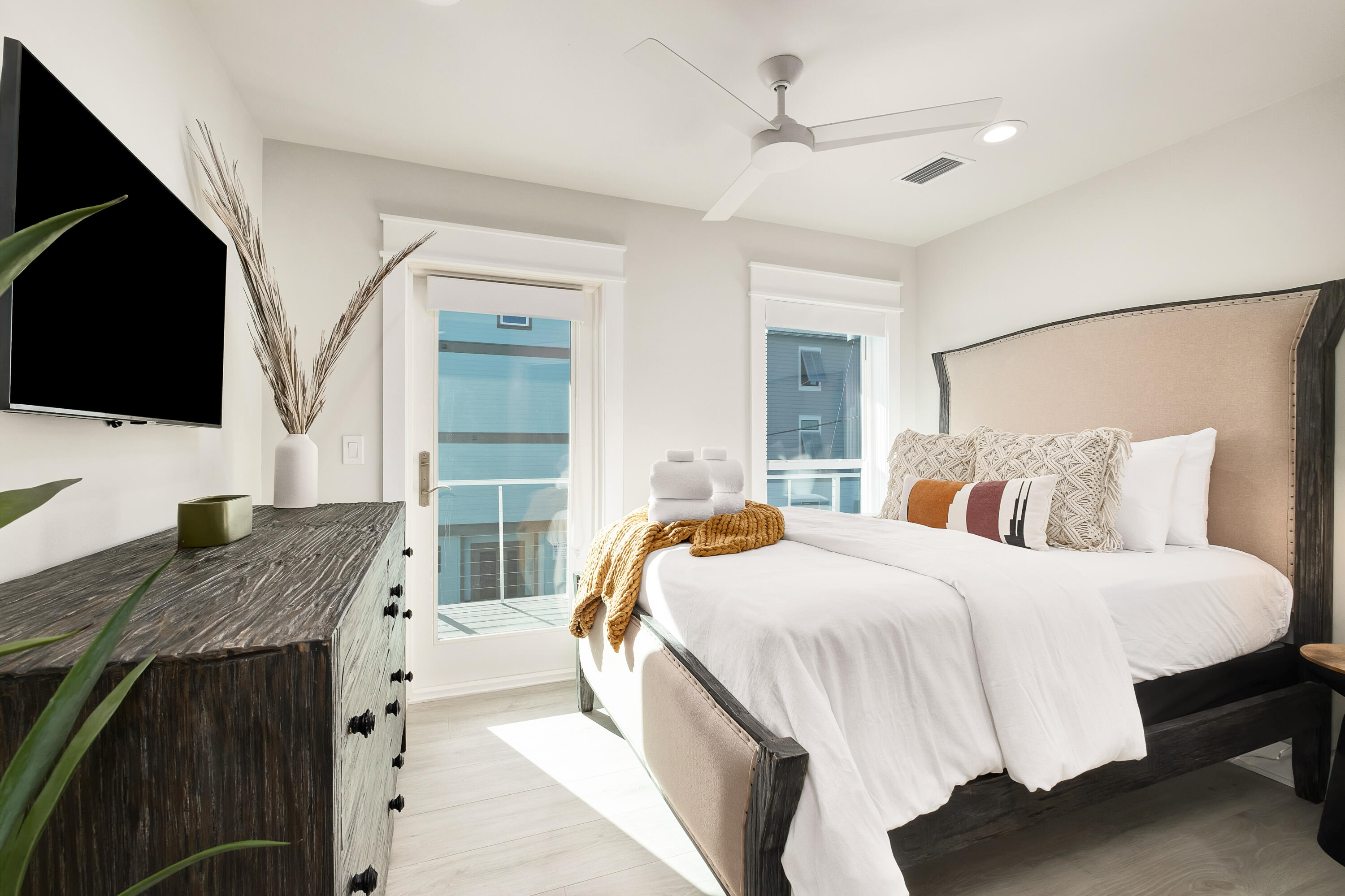 GRAYTON BEACH - Residential