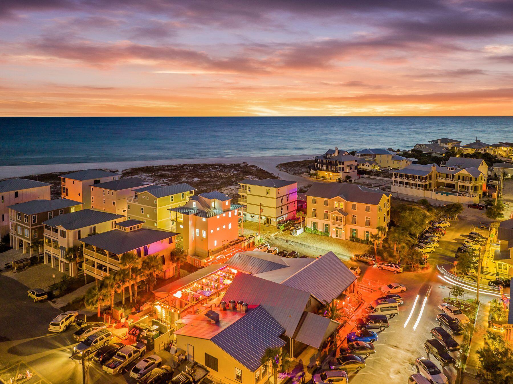 GRAYTON BEACH - Residential