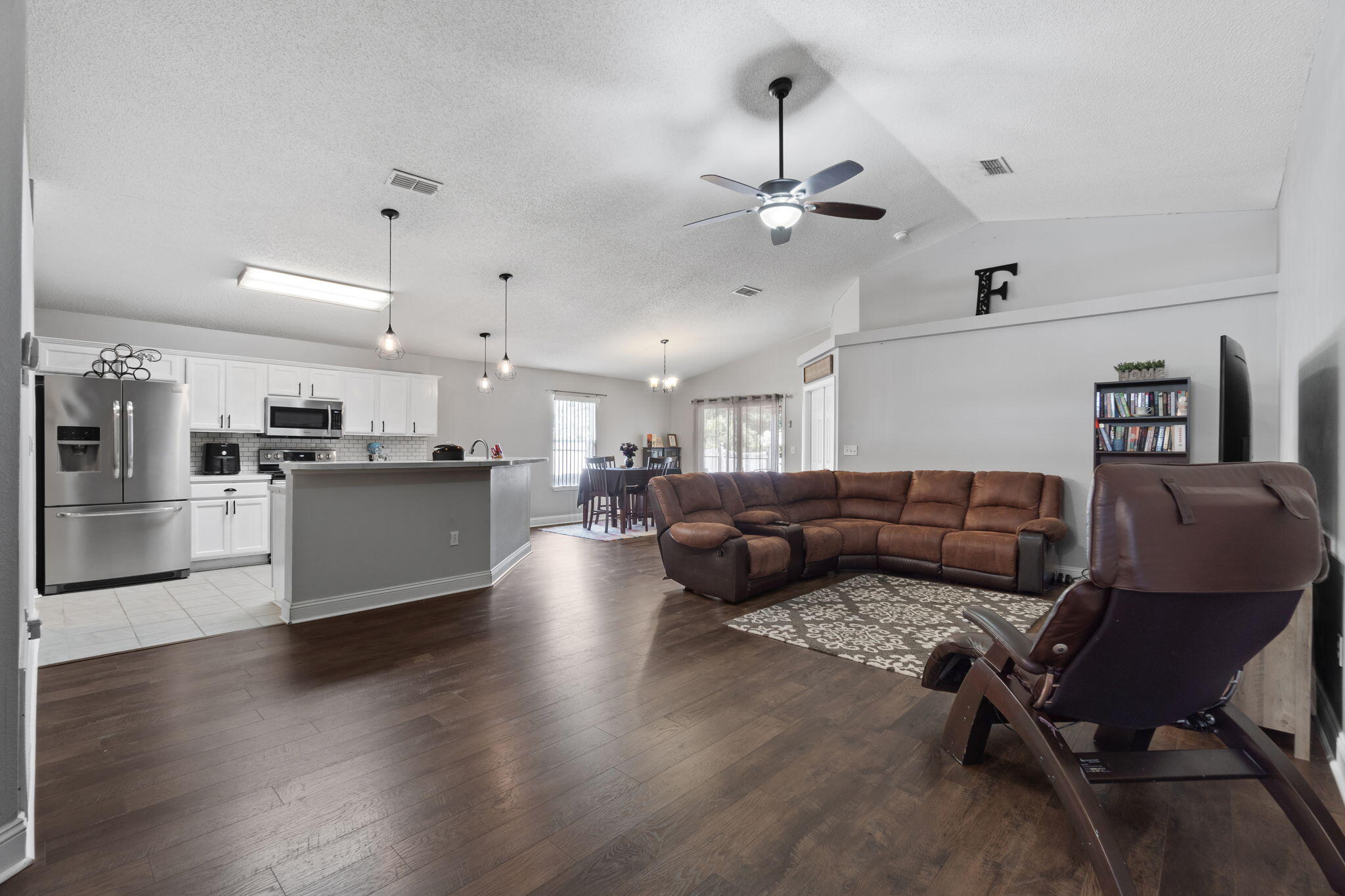 REDSTONE ESTATES - Residential