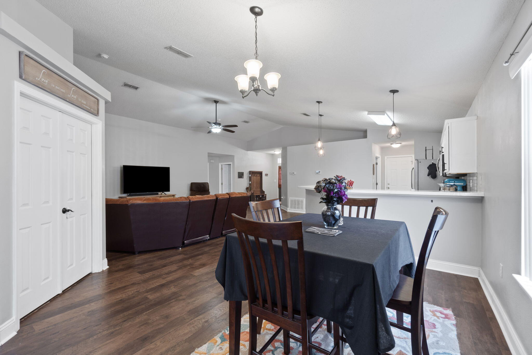 REDSTONE ESTATES - Residential