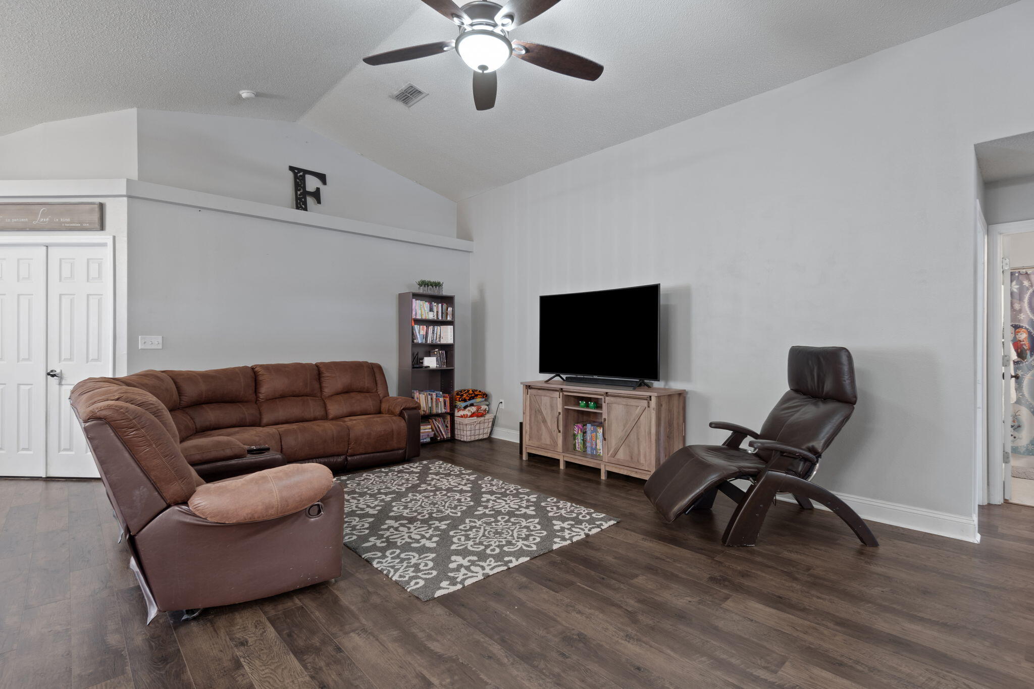 REDSTONE ESTATES - Residential