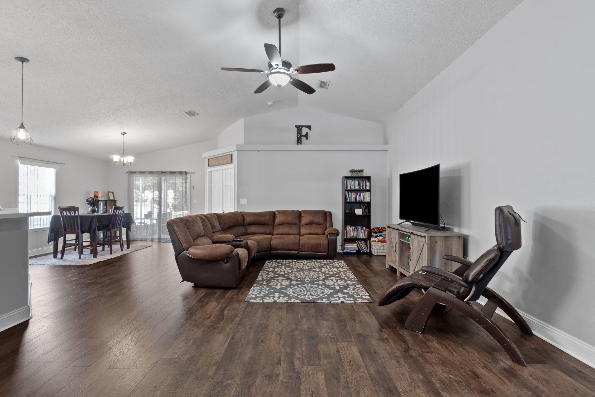 REDSTONE ESTATES - Residential