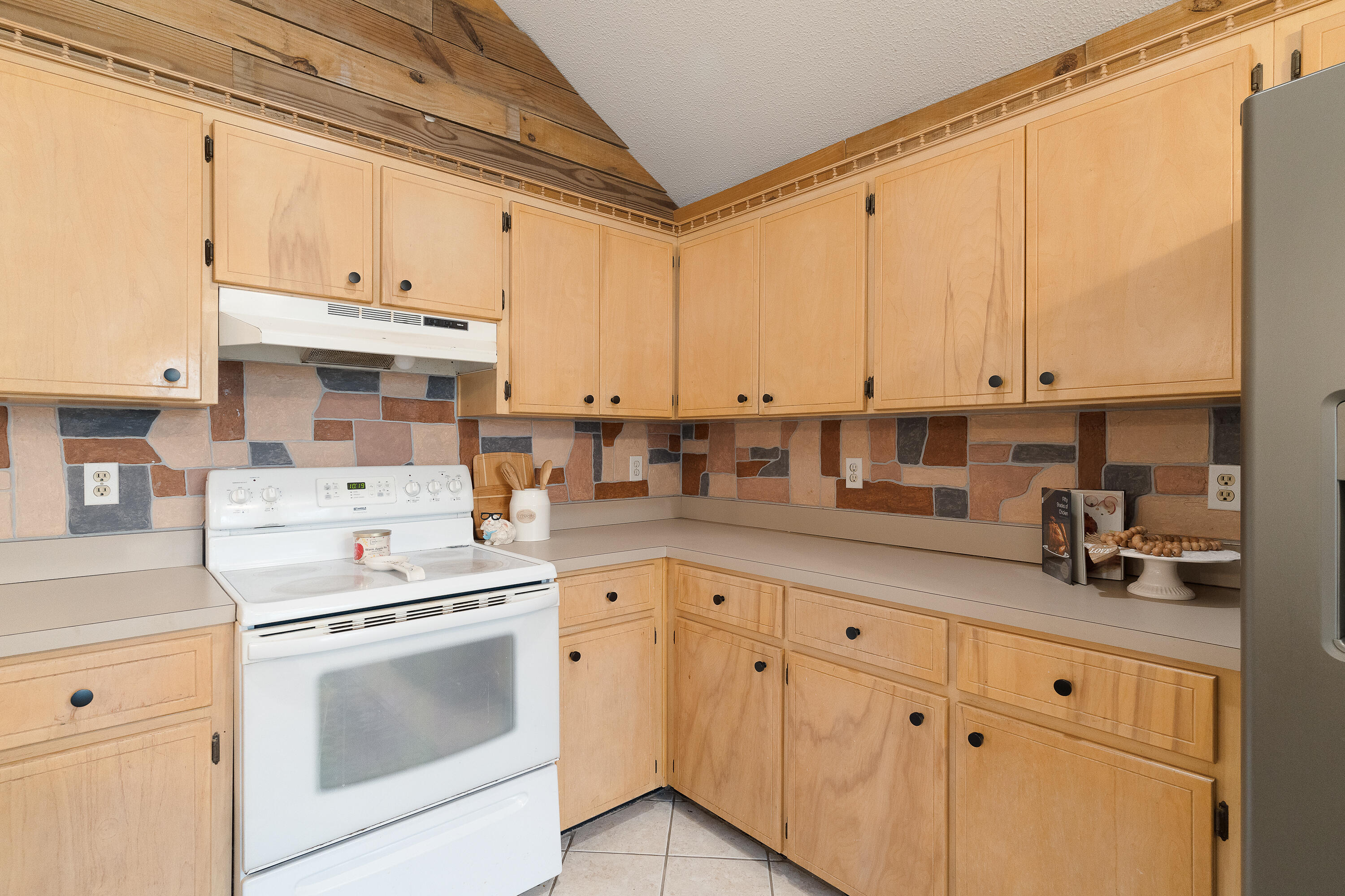 WHITNEY PINES - Residential