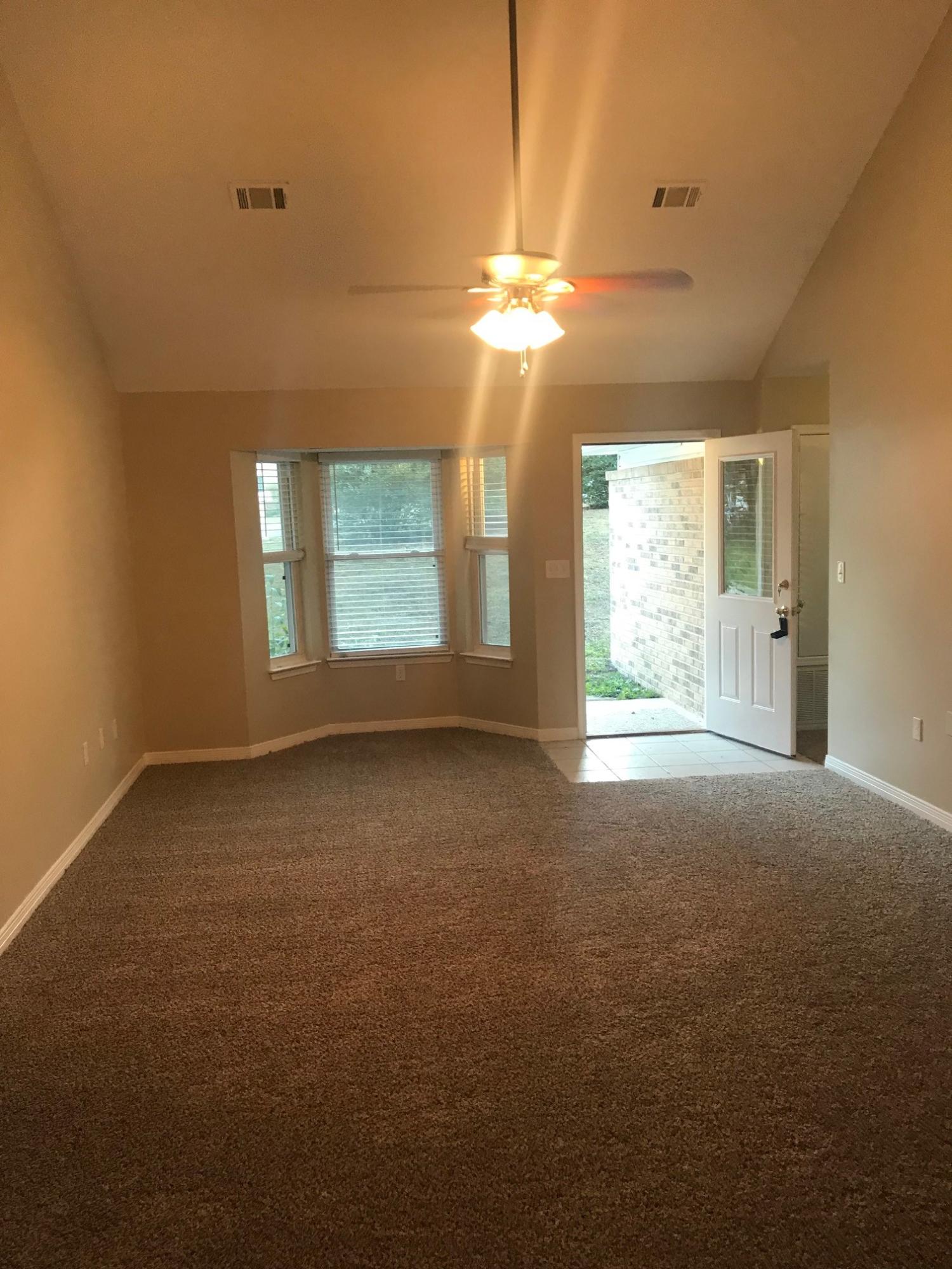 SHOAL CREEK 1ST ADDN - Residential