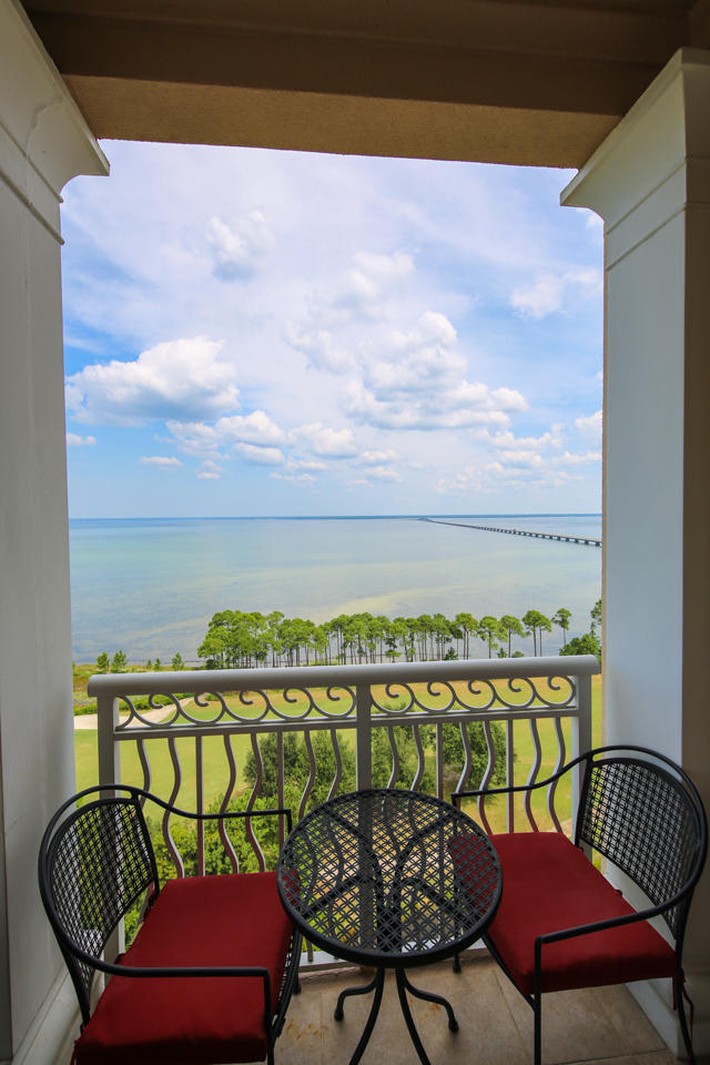 ONE WATER PLACE AT KELLY PLANTATION - Residential