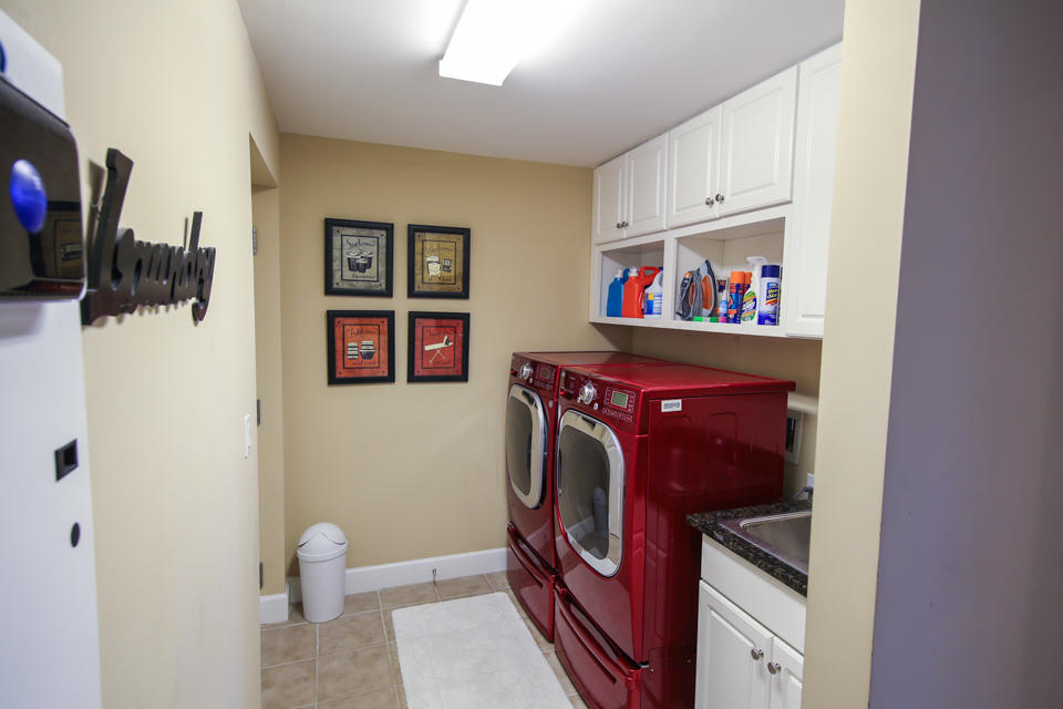 ONE WATER PLACE AT KELLY PLANTATION - Residential