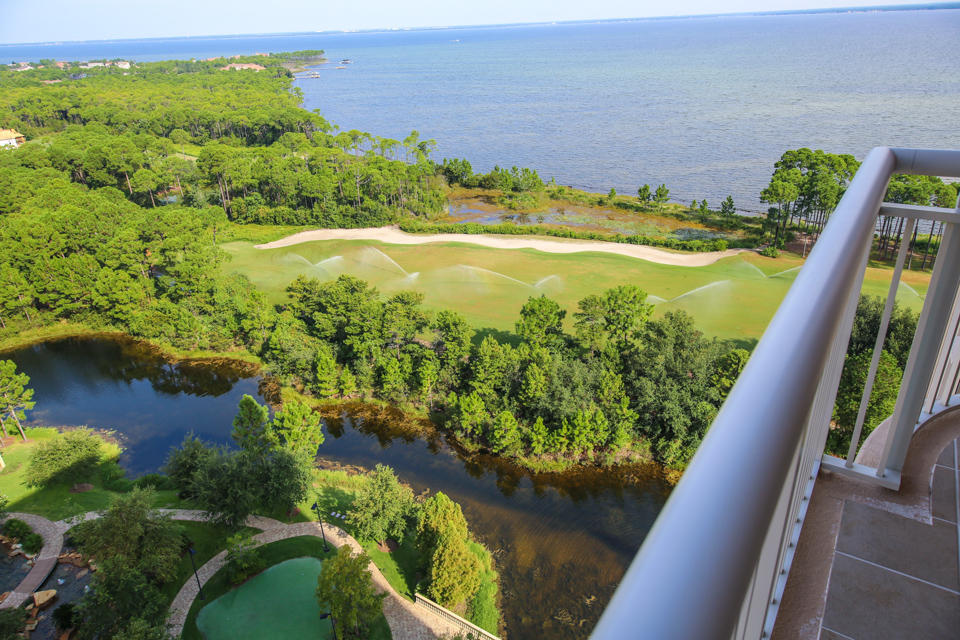 ONE WATER PLACE AT KELLY PLANTATION - Residential